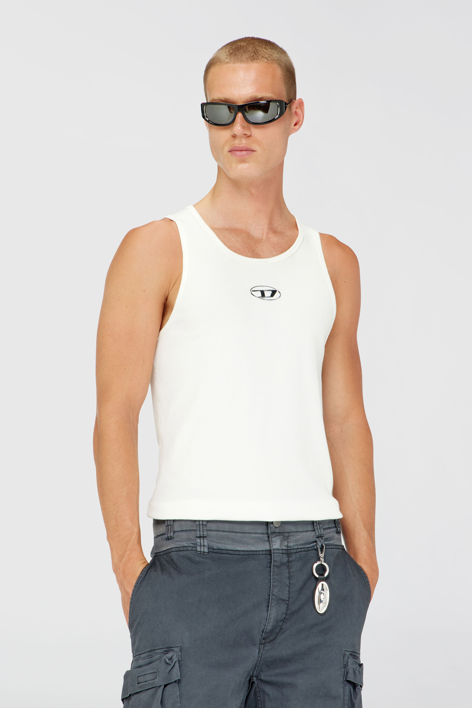 Diesel - T-LIFTY-IOD, D&eacute;bardeur en coton avec logo Homme in Blanc - 1