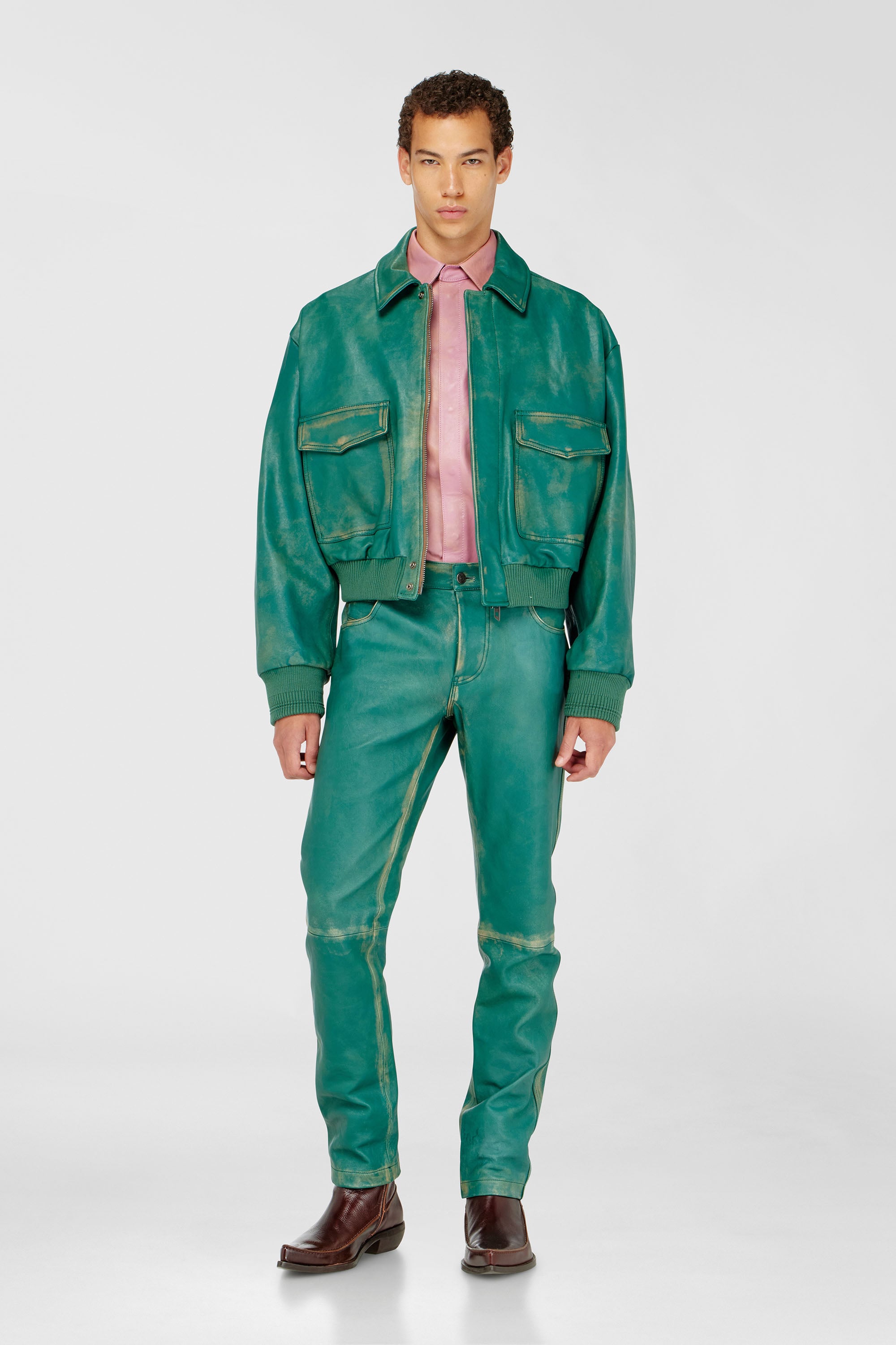 Diesel - P-OCKET, Pantalon en cuir trait&eacute; Homme in Vert - 1