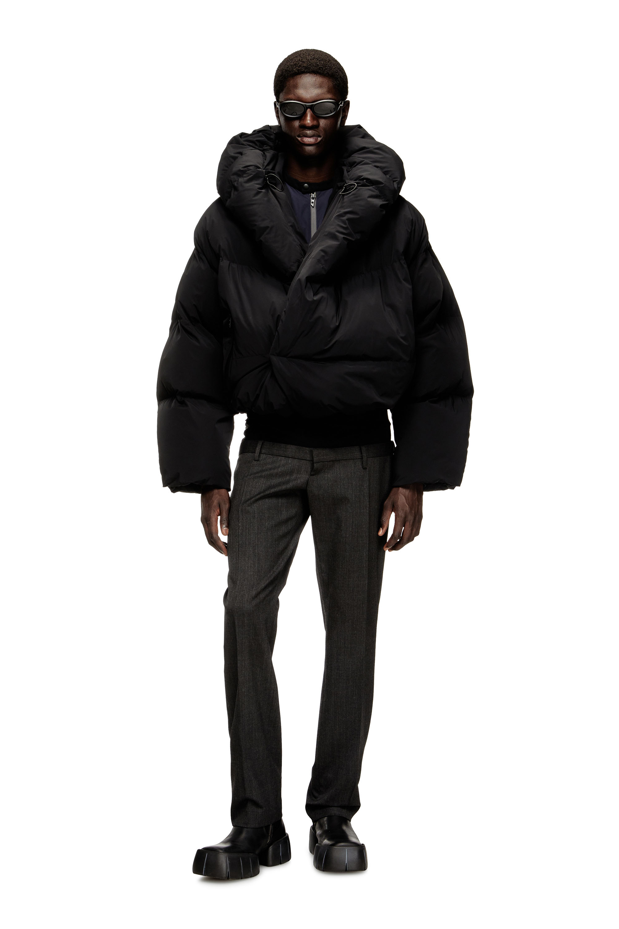 Diesel - J-SCOTTS-PADDED-A, Doudoune enveloppante en nylon stretch Homme in Noir - 2