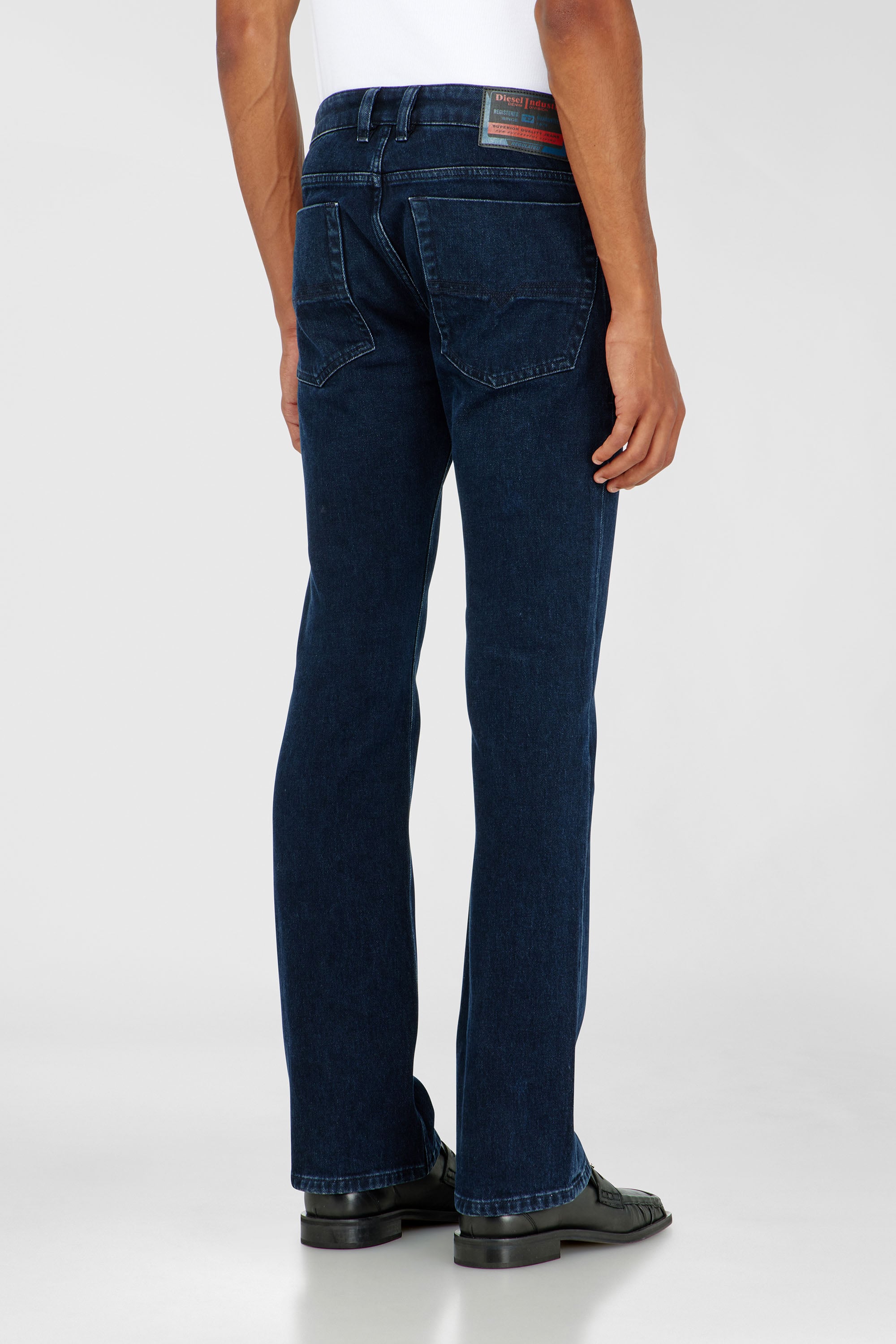 Diesel - Bootcut Jeans 2007 Zatiny 0KBBJ Homme, Bleu Fonc&eacute; - Image 5