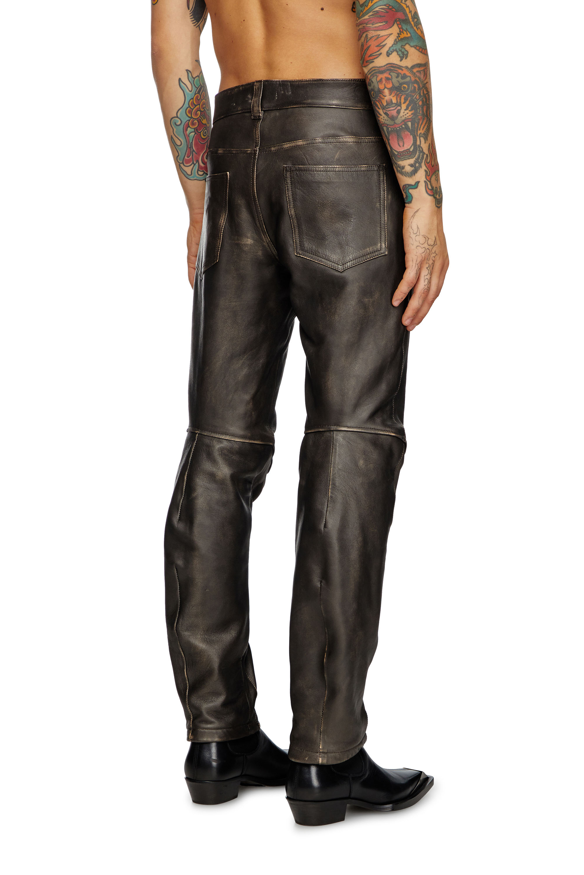 Diesel - P-NASH-LEAT, Pantalon en cuir vieilli Homme in Noir - 3