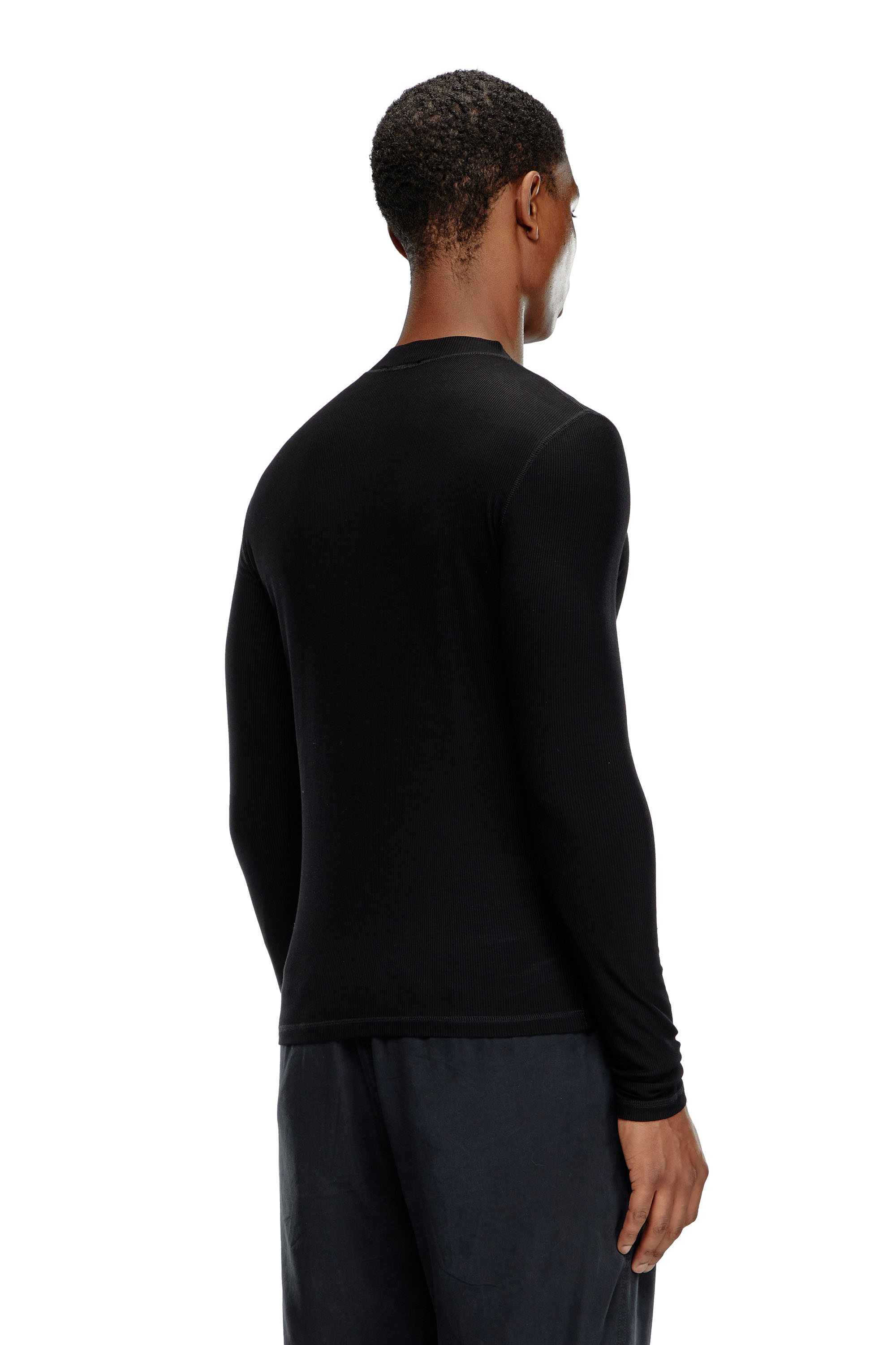 Diesel - T-MOKKY-LS-MICRODIV, Top à col montant avec micro logo Homme in Noir - 4