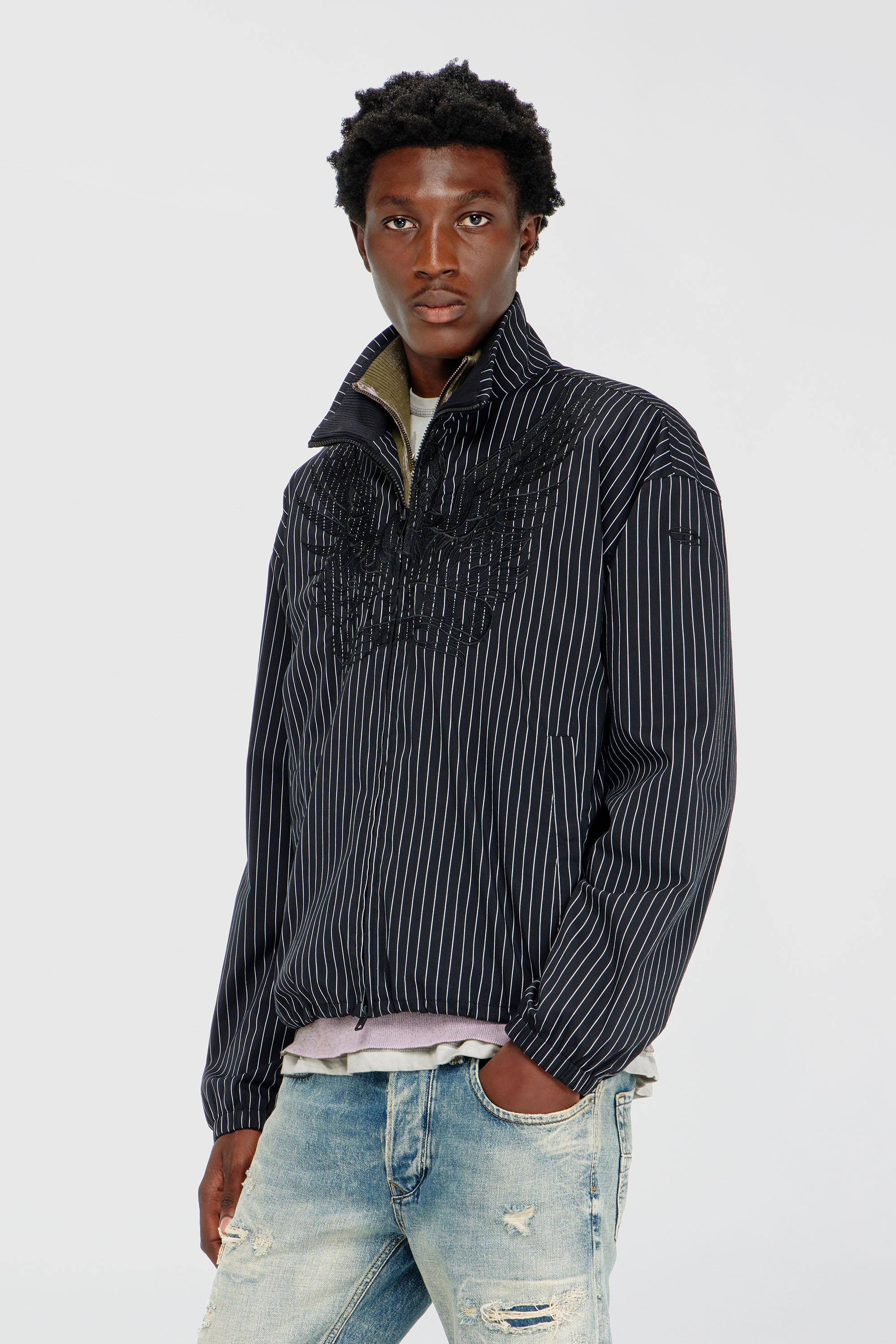 Diesel - J-CORSAR-NJCA, Veste en nylon &agrave; rayures avec broderie Phoenix Homme in Noir - 3