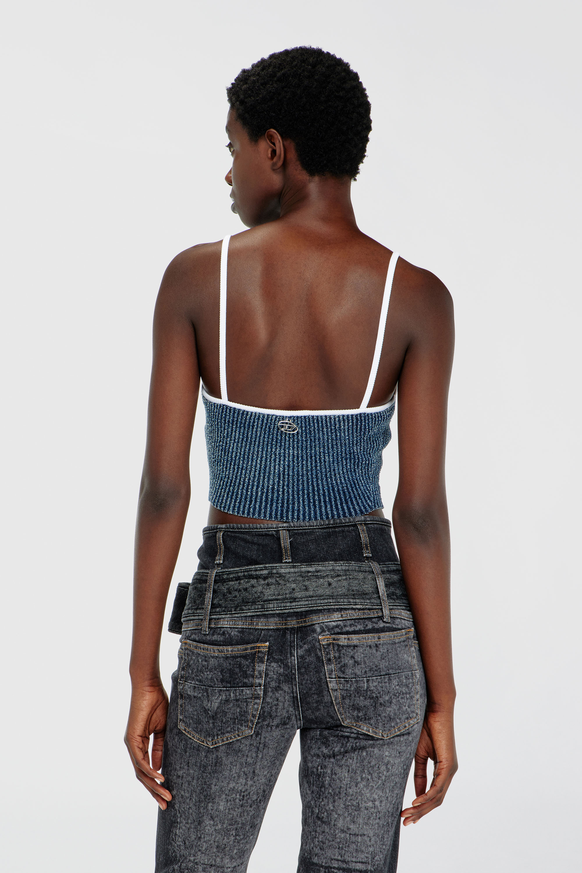 Diesel - M-ESTERE, Crop top en maille c&ocirc;tel&eacute;e indigo boucl&eacute; Femme in Polychrome - 4