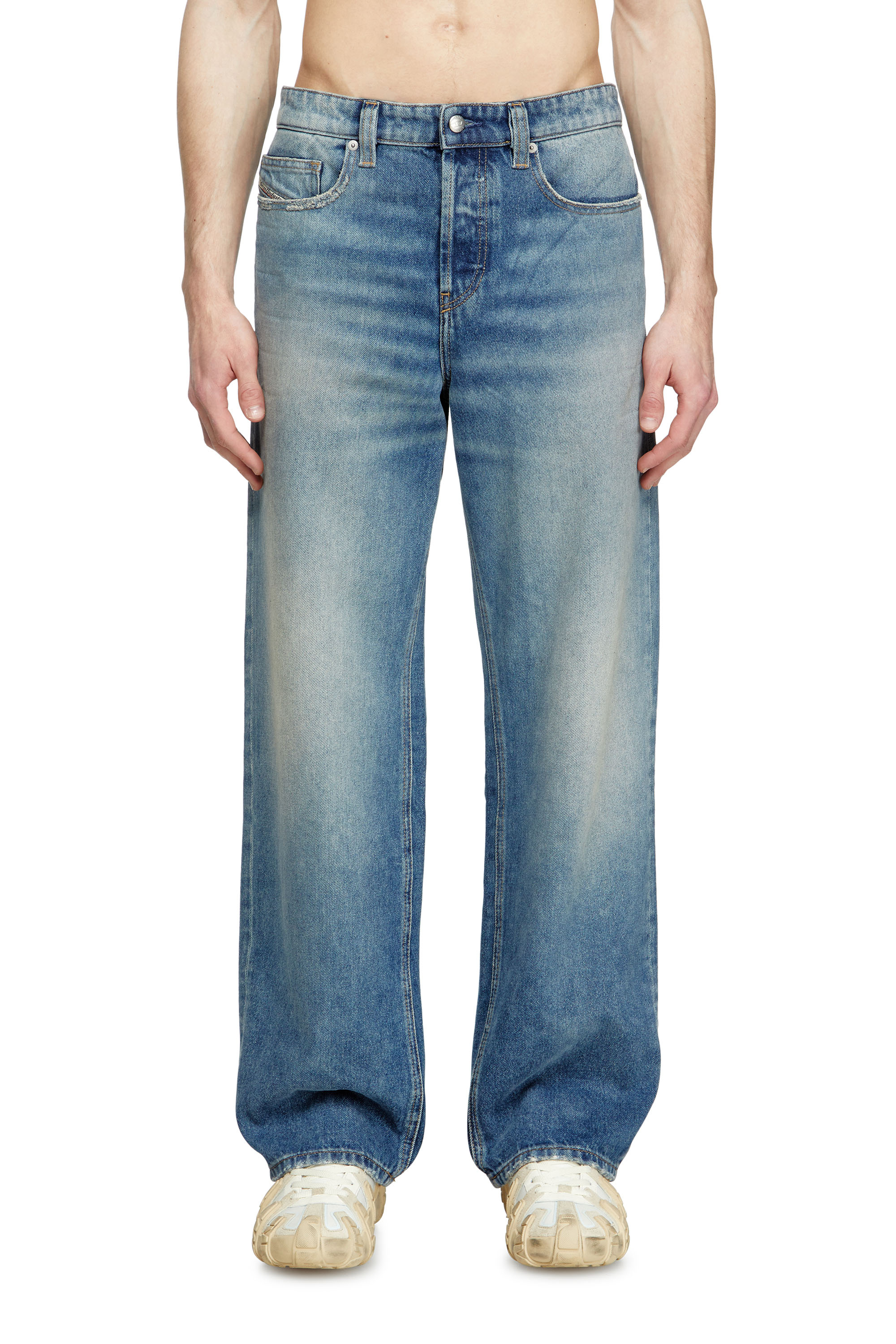 Diesel - Relaxed Jeans 2001 D-Macro 0DBEB Homme, Bleu moyen - Image 1