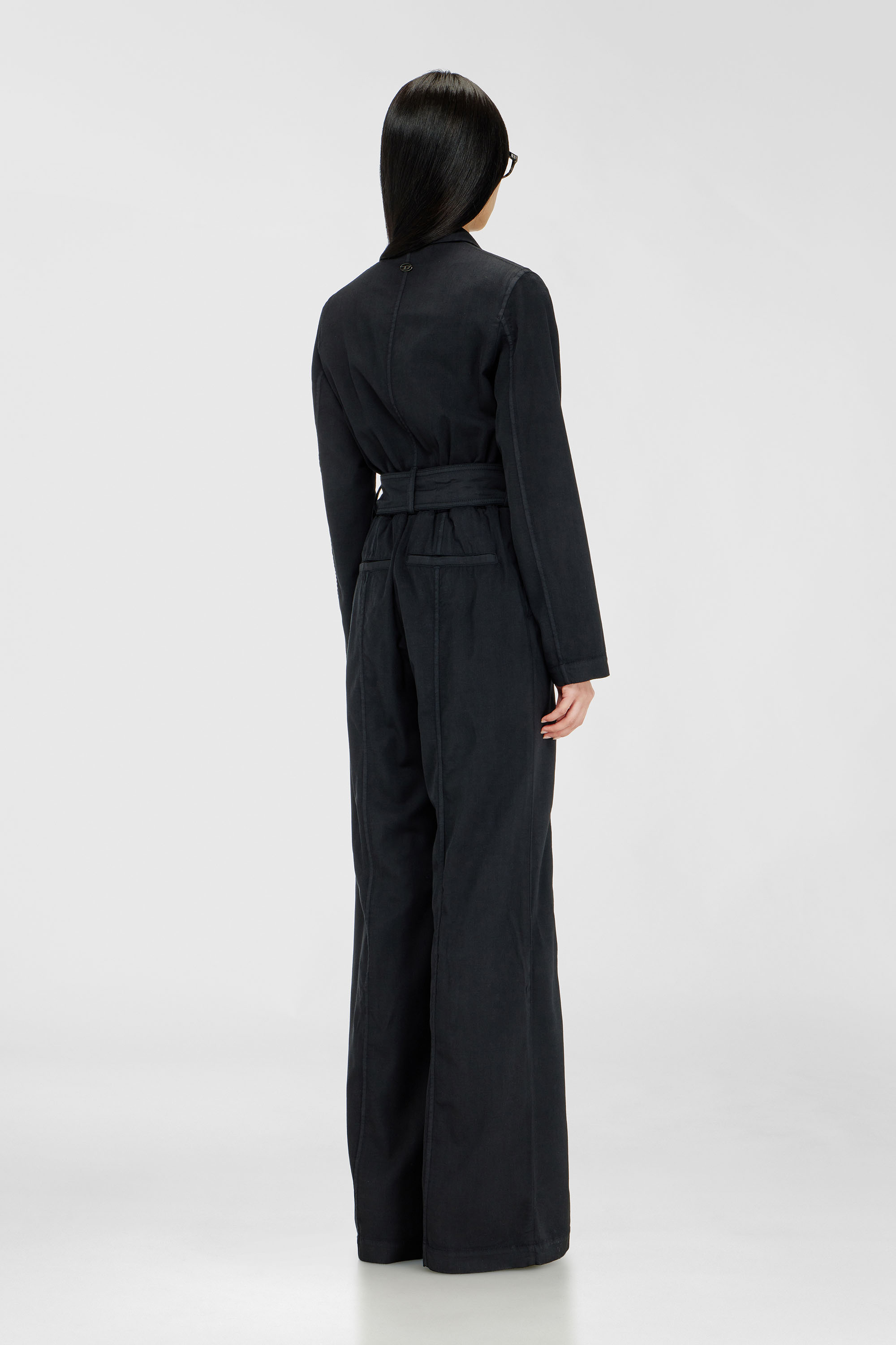 Diesel - J-AEL, Combinaison pantalon blazer ceintur&eacute;e en laine stretch Femme in Noir - 4