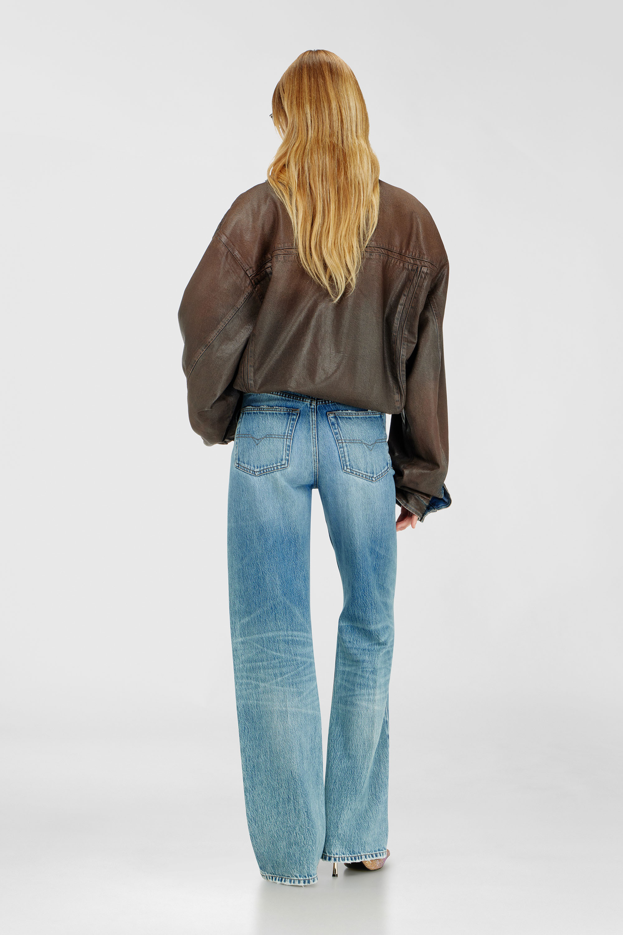Diesel - Regular Jeans 1971 D-Sent 0DLDF Femme, Bleu Clair - Image 3