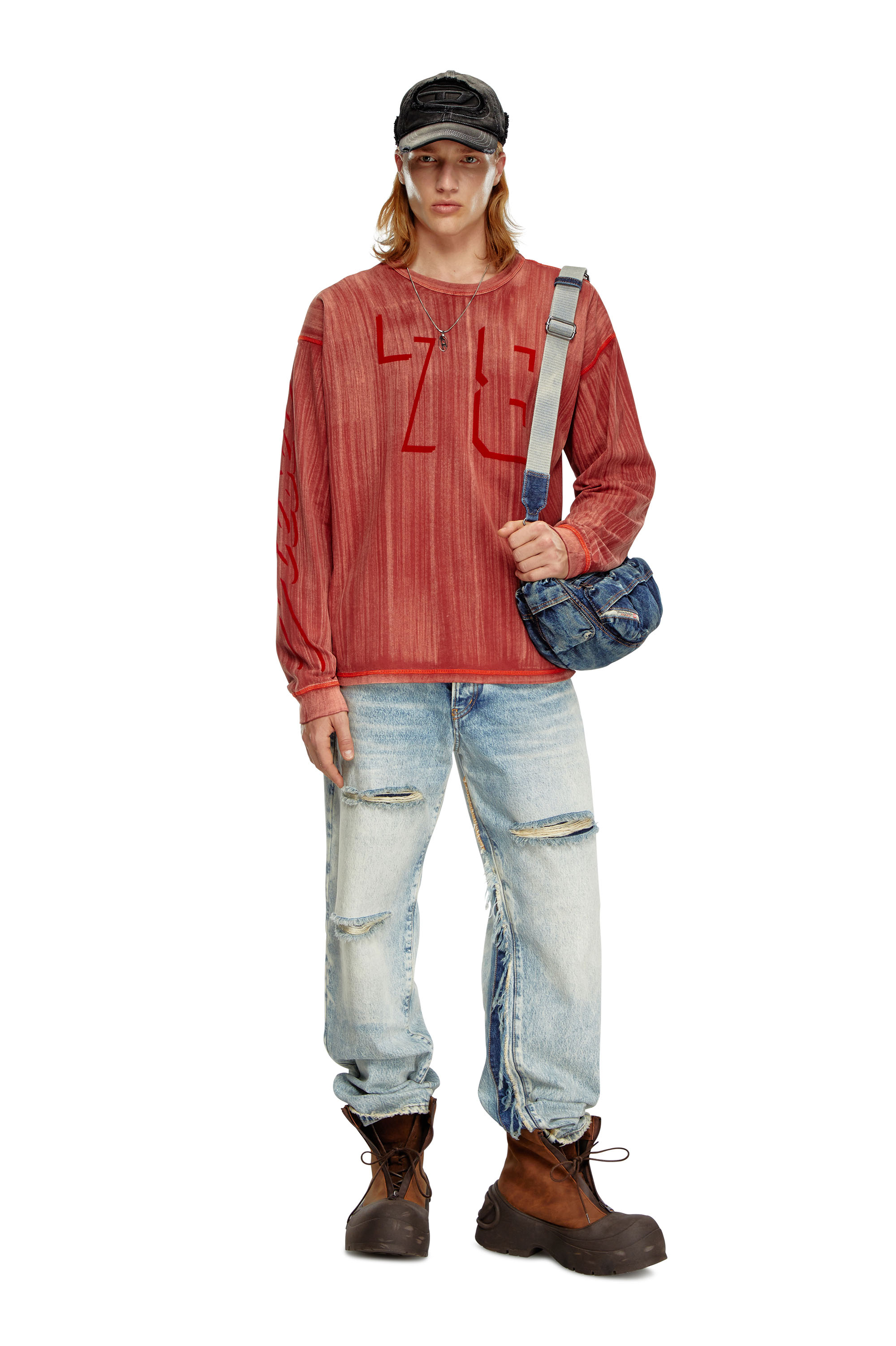 Diesel - T-BOXT-LS-Q2, Homme T-shirt à manches longues avec effet délavé au coups de pinceau in Rouge - Image 2