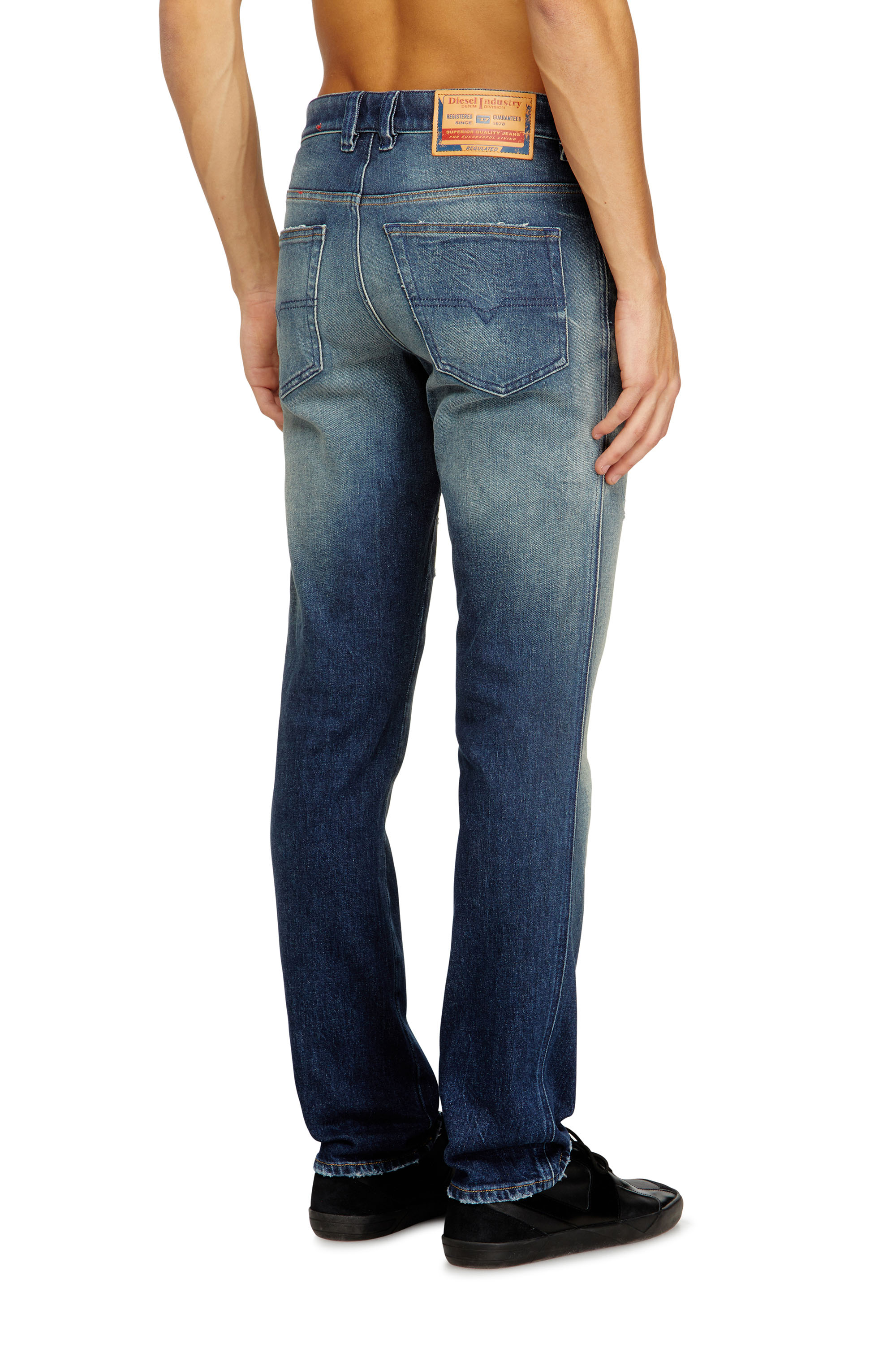 Diesel - Slim Jeans 1993 D-Vyl 007CA Homme, Bleu Foncé - Image 4