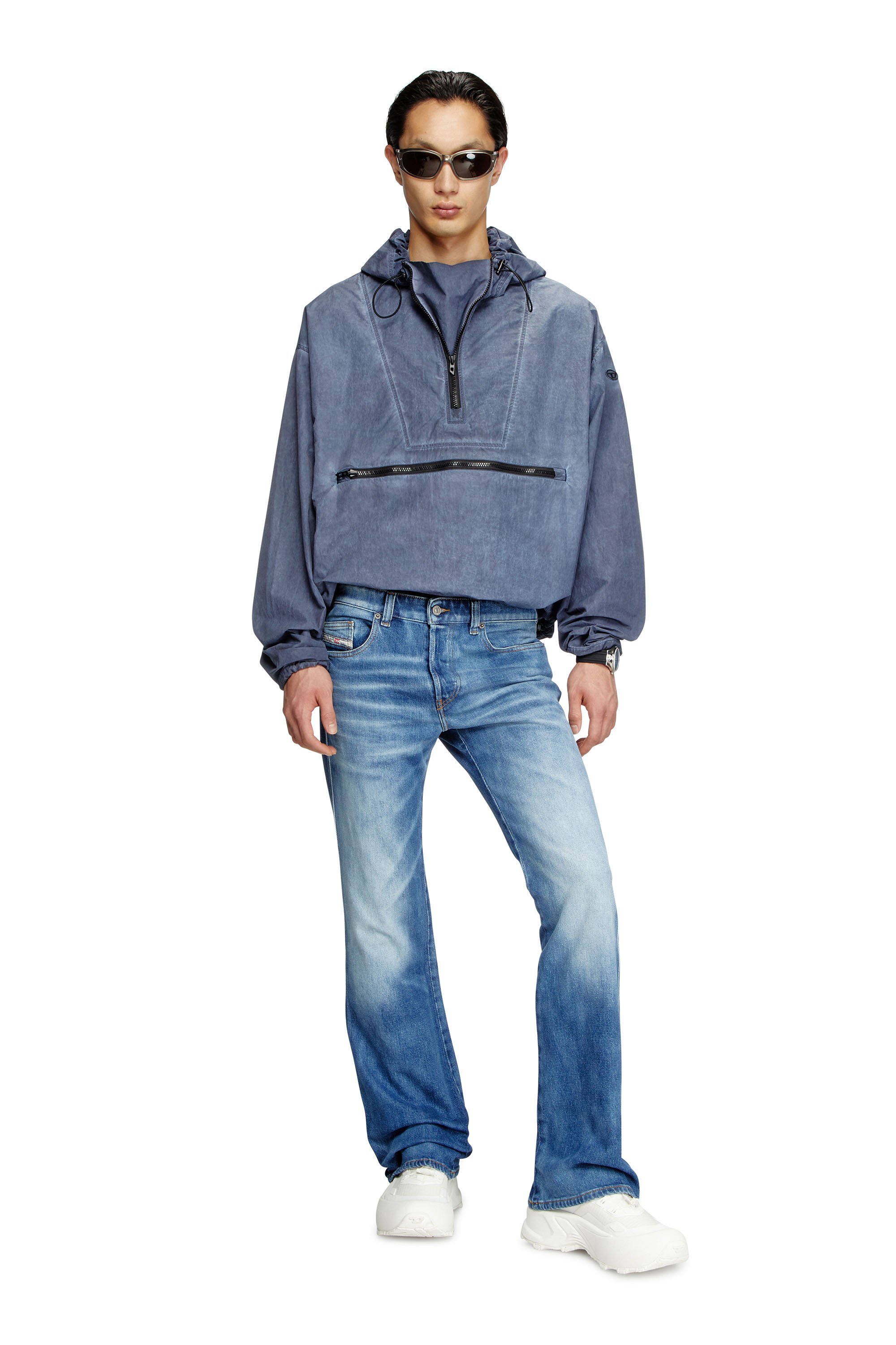 Diesel - Bootcut Jeans 1998 D-Buck 09L19 Homme, Bleu moyen - Image 2