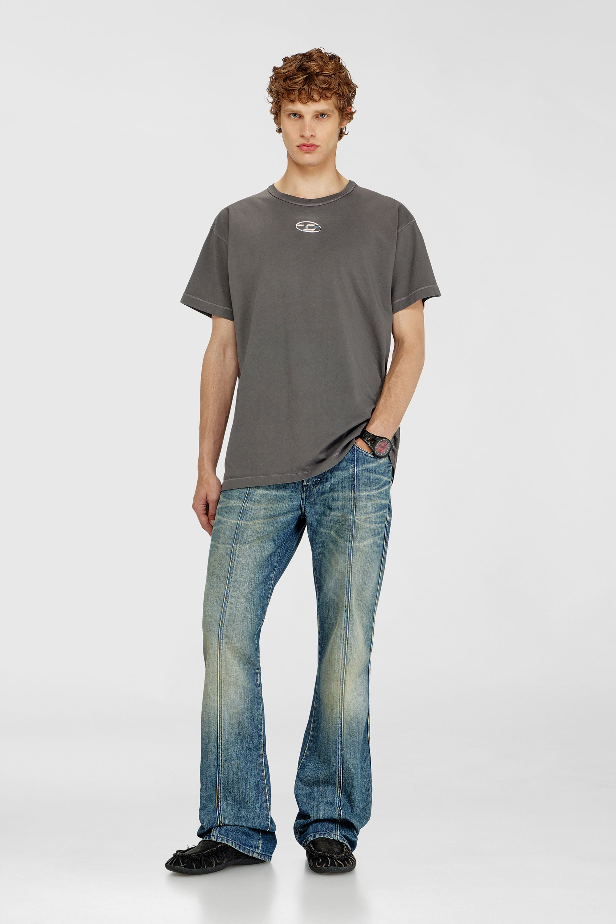 Diesel - T-NORM-IOD, T-shirt en coton l&eacute;ger avec logo Ovale D m&eacute;tallis&eacute; Homme in Gris - 2