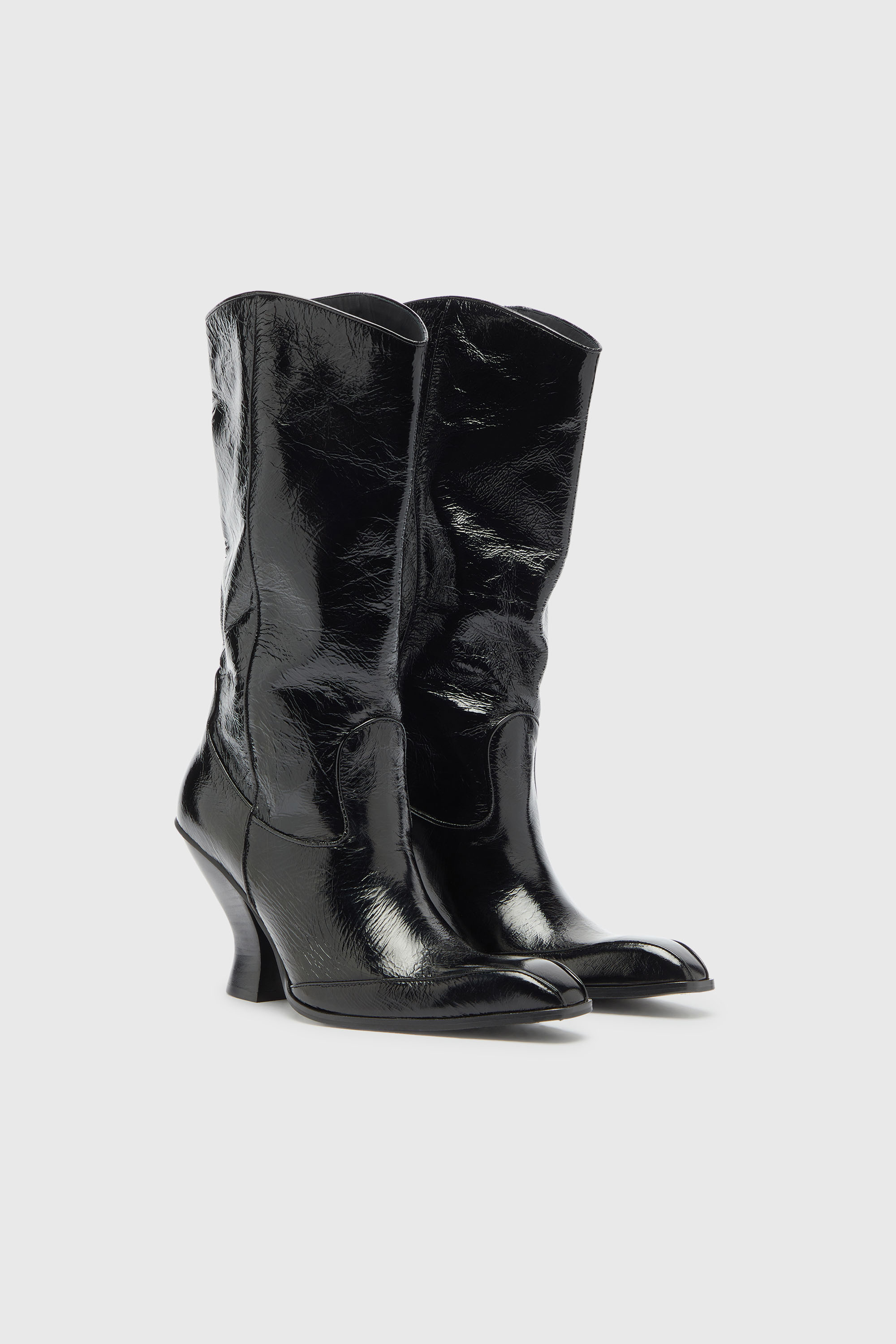 Diesel - D-LUFFY-75-TUBE, D-Luffy - Bottes hauteur genou en cuir verni Femme in Noir - 2