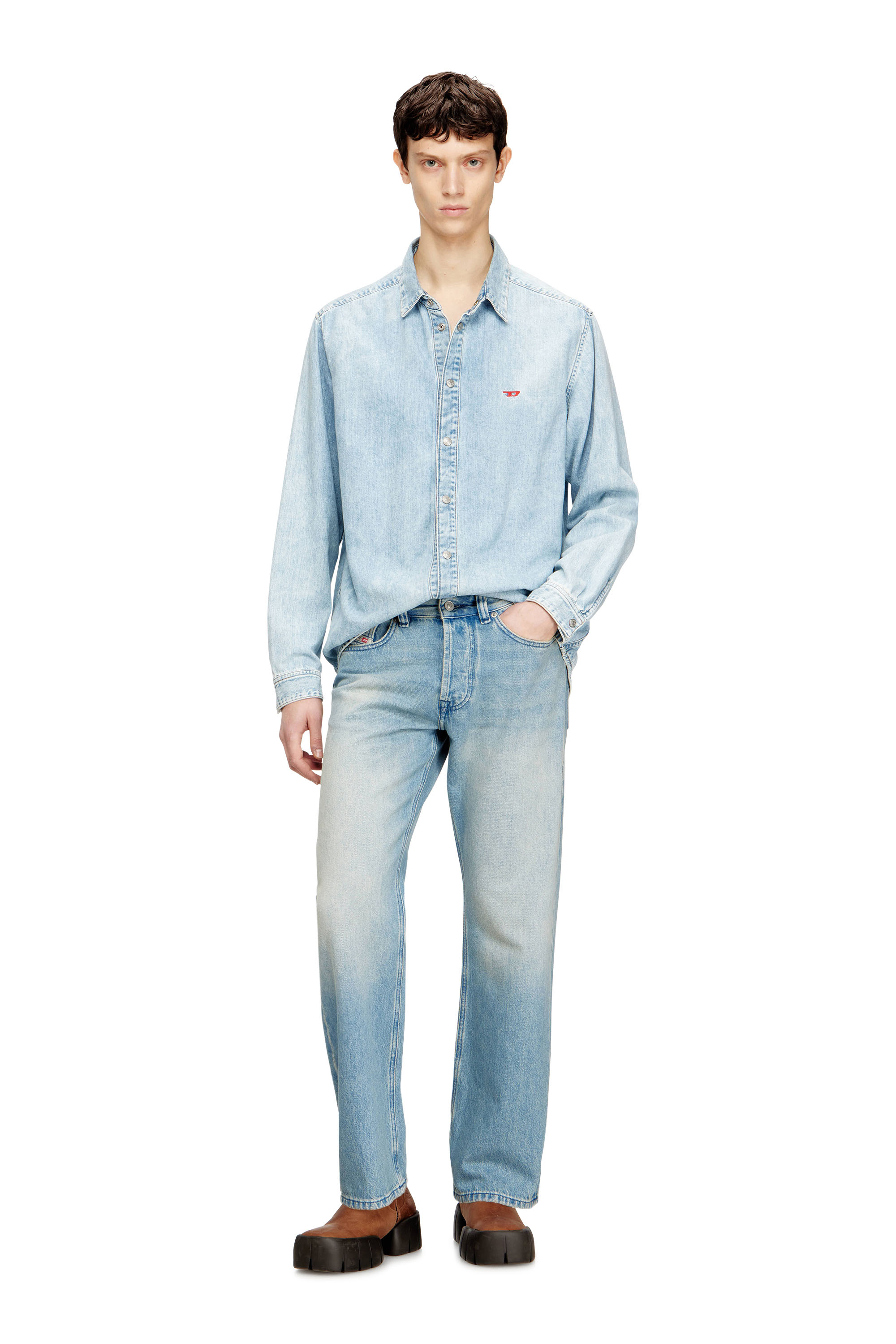 Diesel - Relaxed Jeans 1980 D-Eeper 0BEBF Homme, Bleu Clair - Image 1