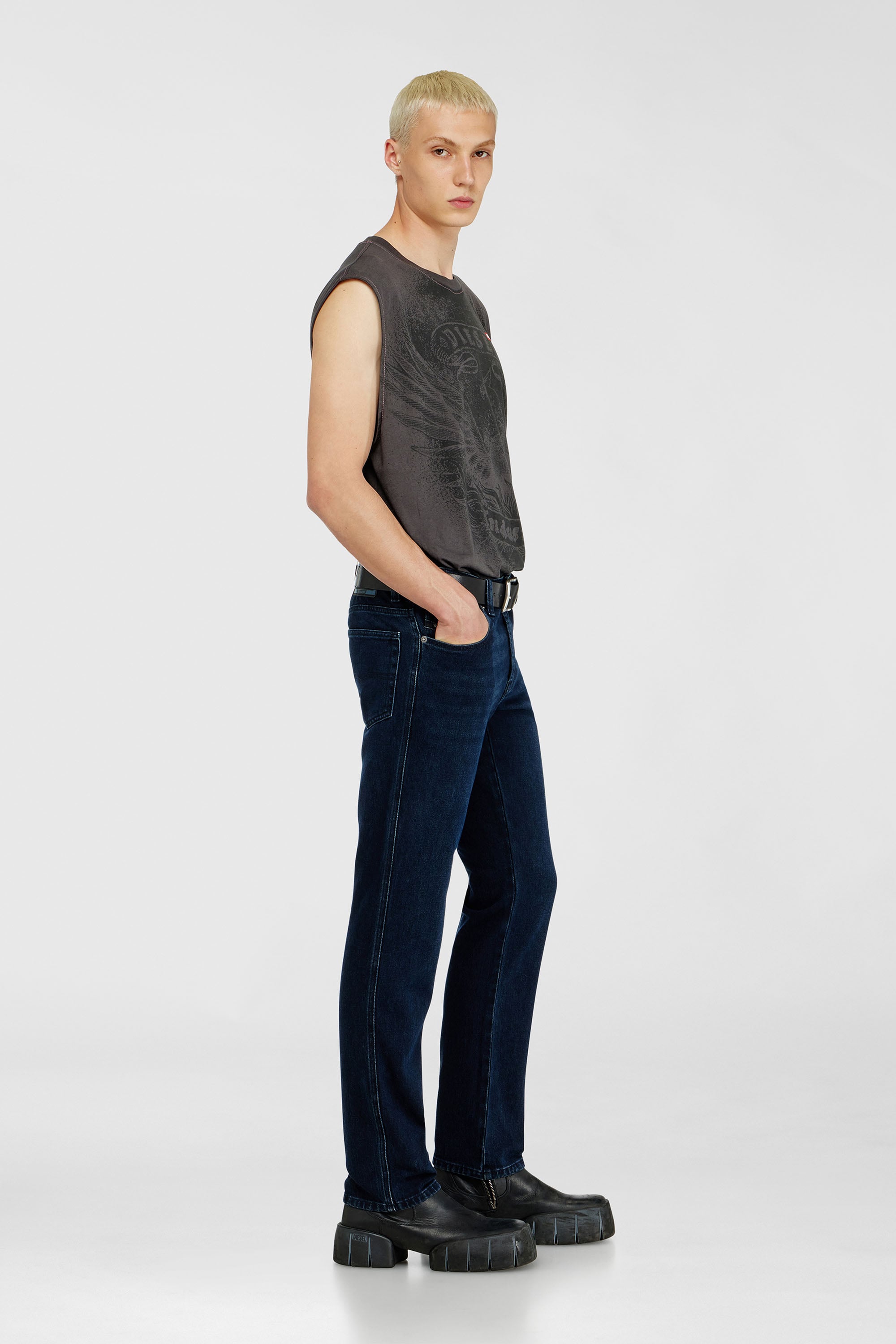 Diesel - Slim Jeans 1993 D-Vyl 0KBBJ Homme, Bleu Fonc&eacute; - Image 1