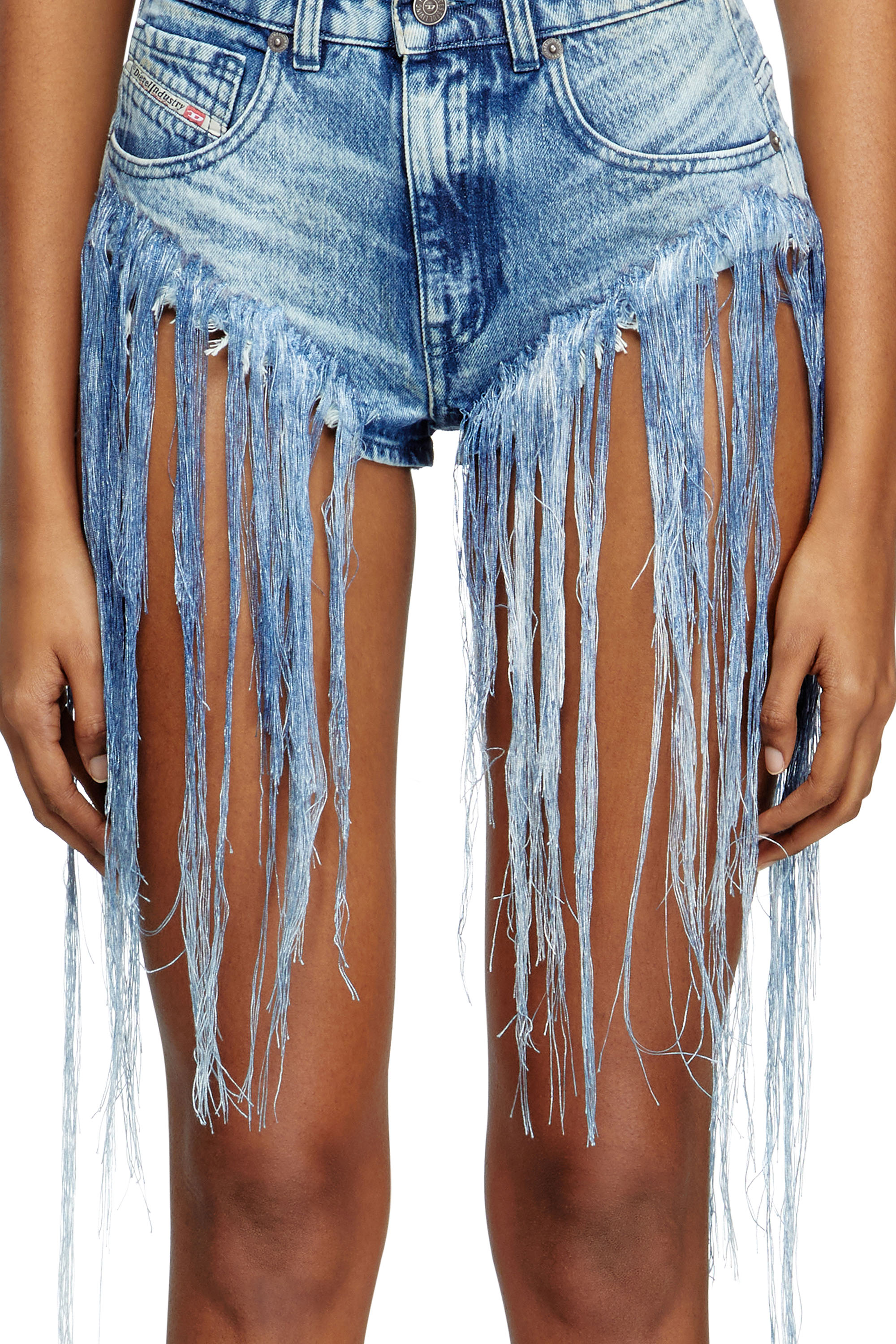 Diesel - DE-JIZZ-FSG, Short en denim effiloch&eacute; &agrave; effet vieilli Femme in Bleu - 5