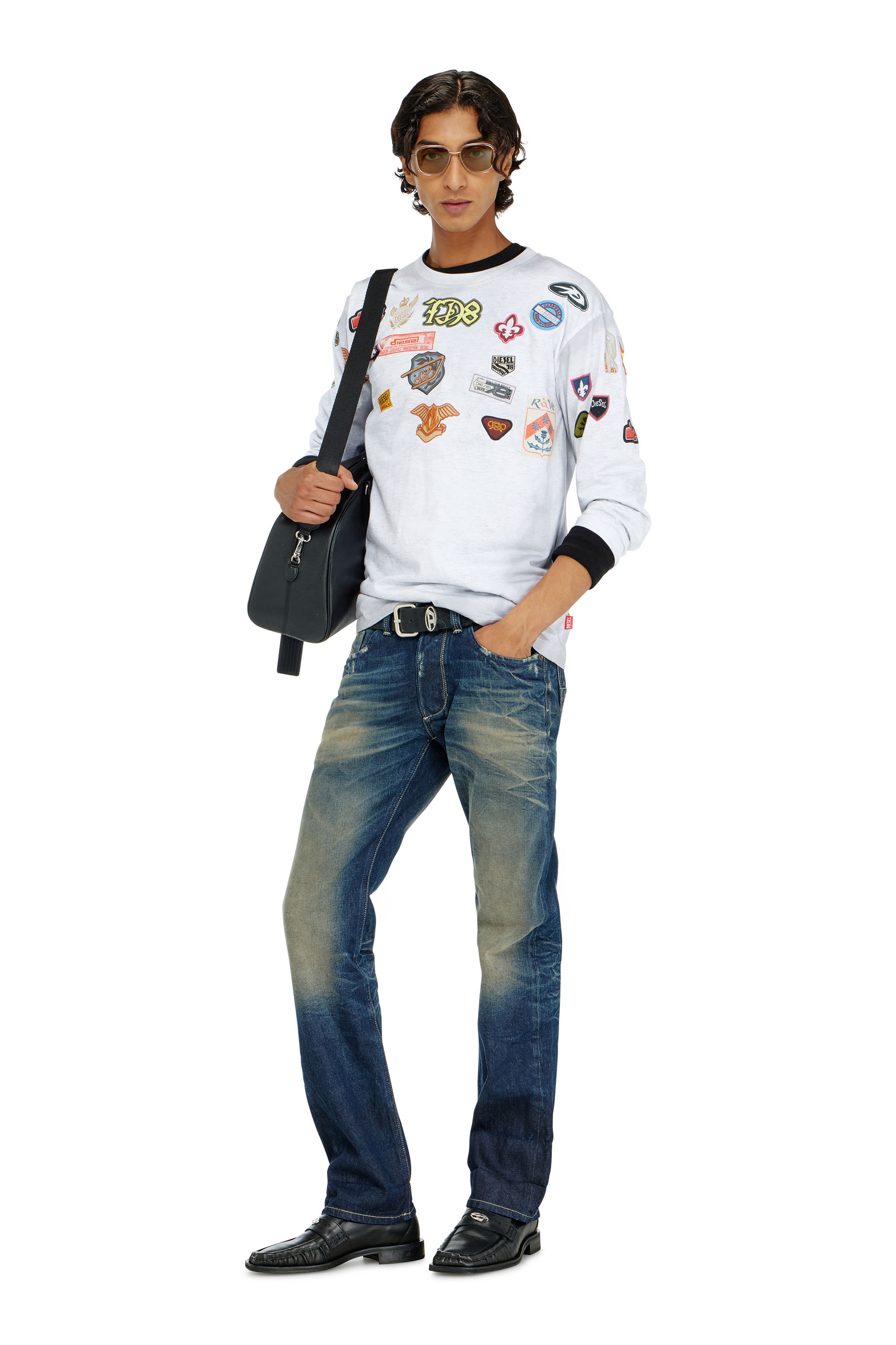 Diesel - T-NORME-LS-PATCHES, T-shirt &agrave; manches longues avec imprim&eacute; patchs all-over Homme in ToBeDefined - 2