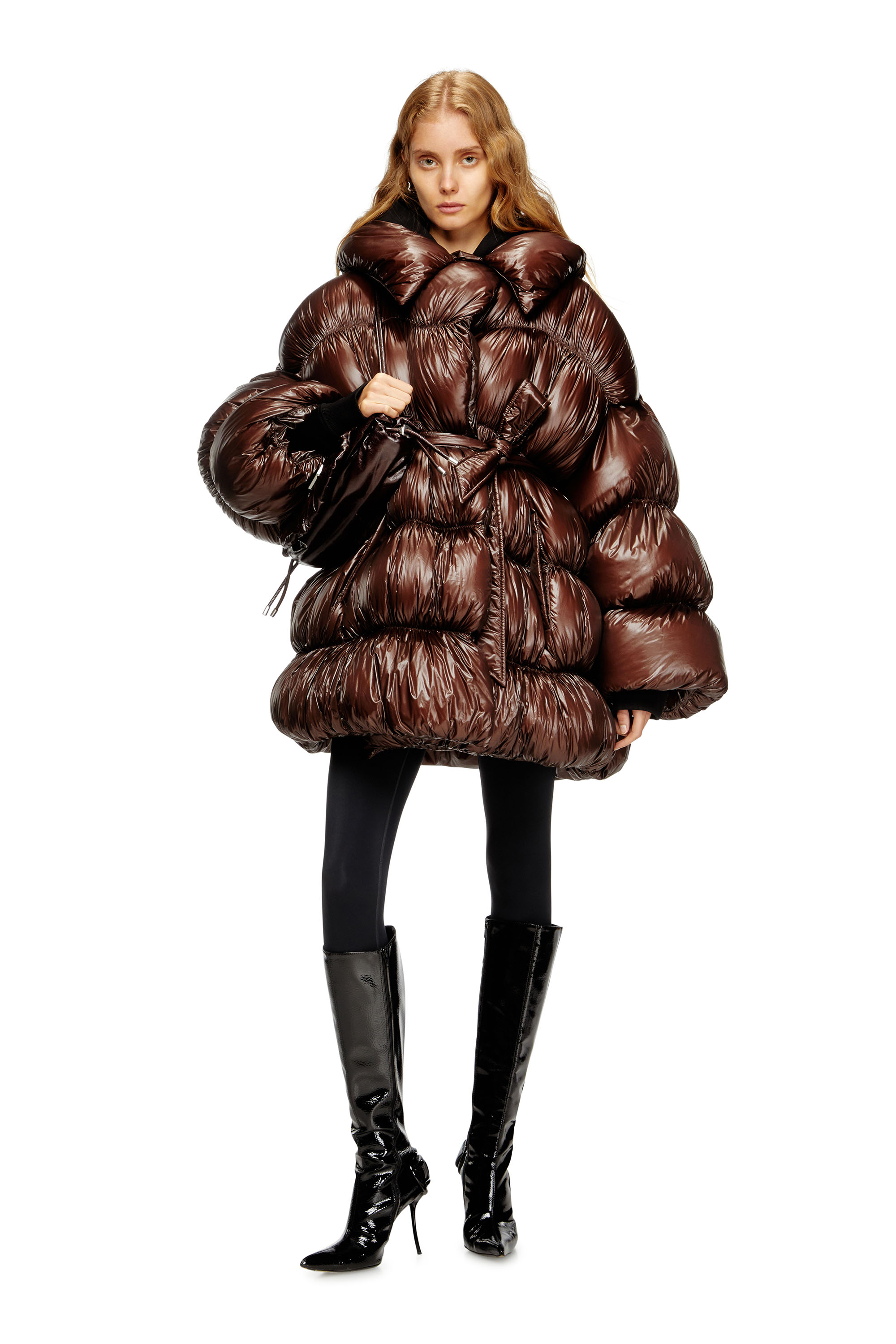 Diesel - W-INONA, Manteau court en duvet matelassé avec ceinture Femme in Marron - 1