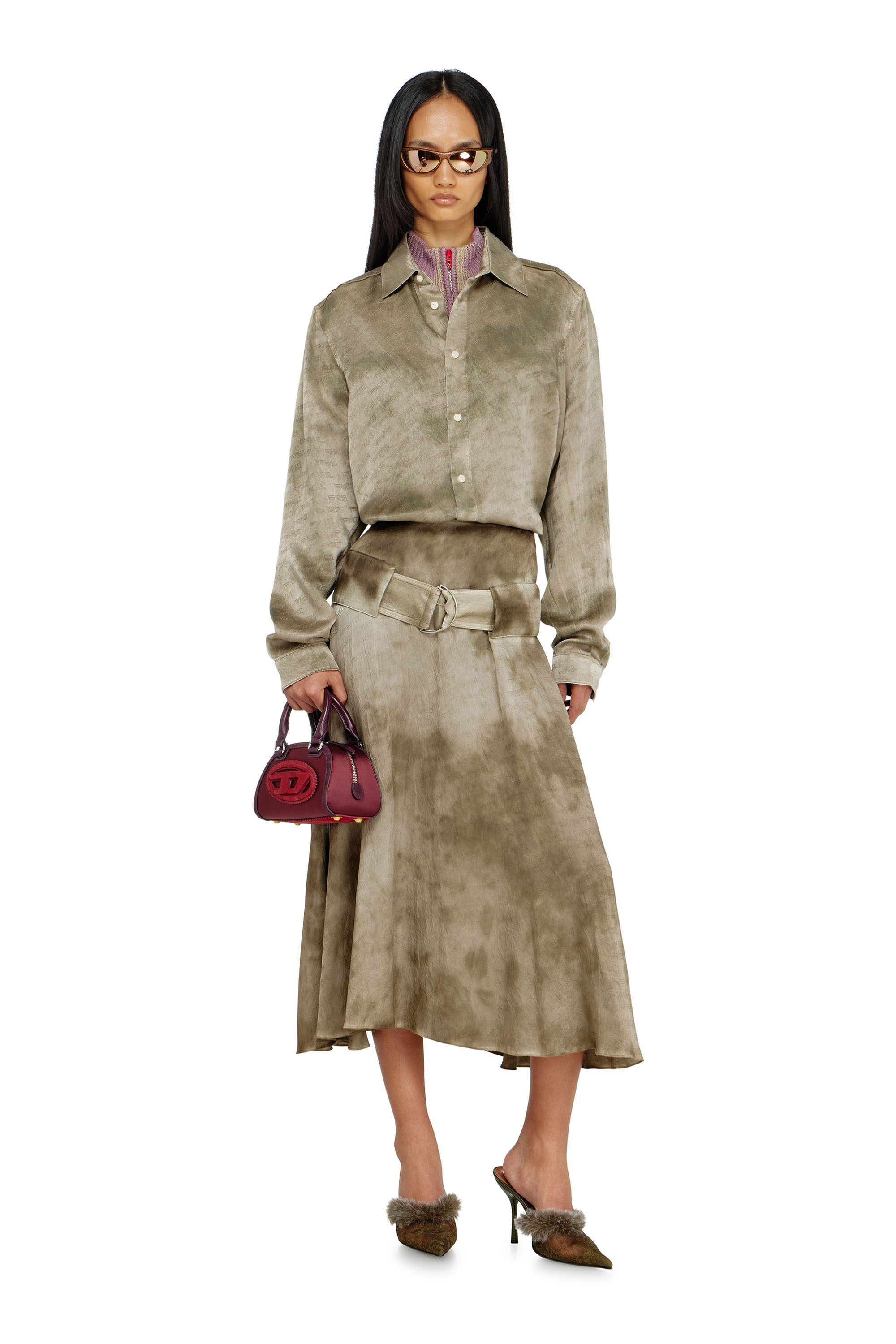 Diesel - O-DYLE, Jupe midi ceintur&eacute;e en satin jacquard logo Femme in Marron - 1