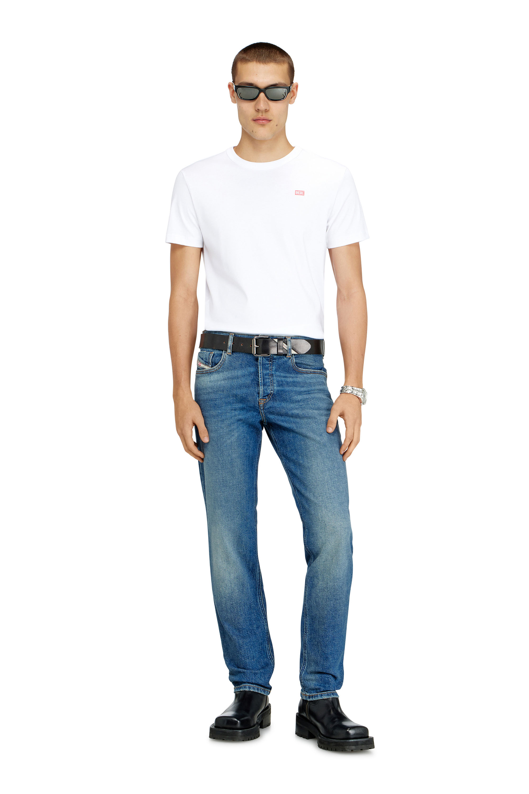 Diesel - Regular Jeans 2023 D-Finitive 0BEBD Homme, Bleu - Image 2