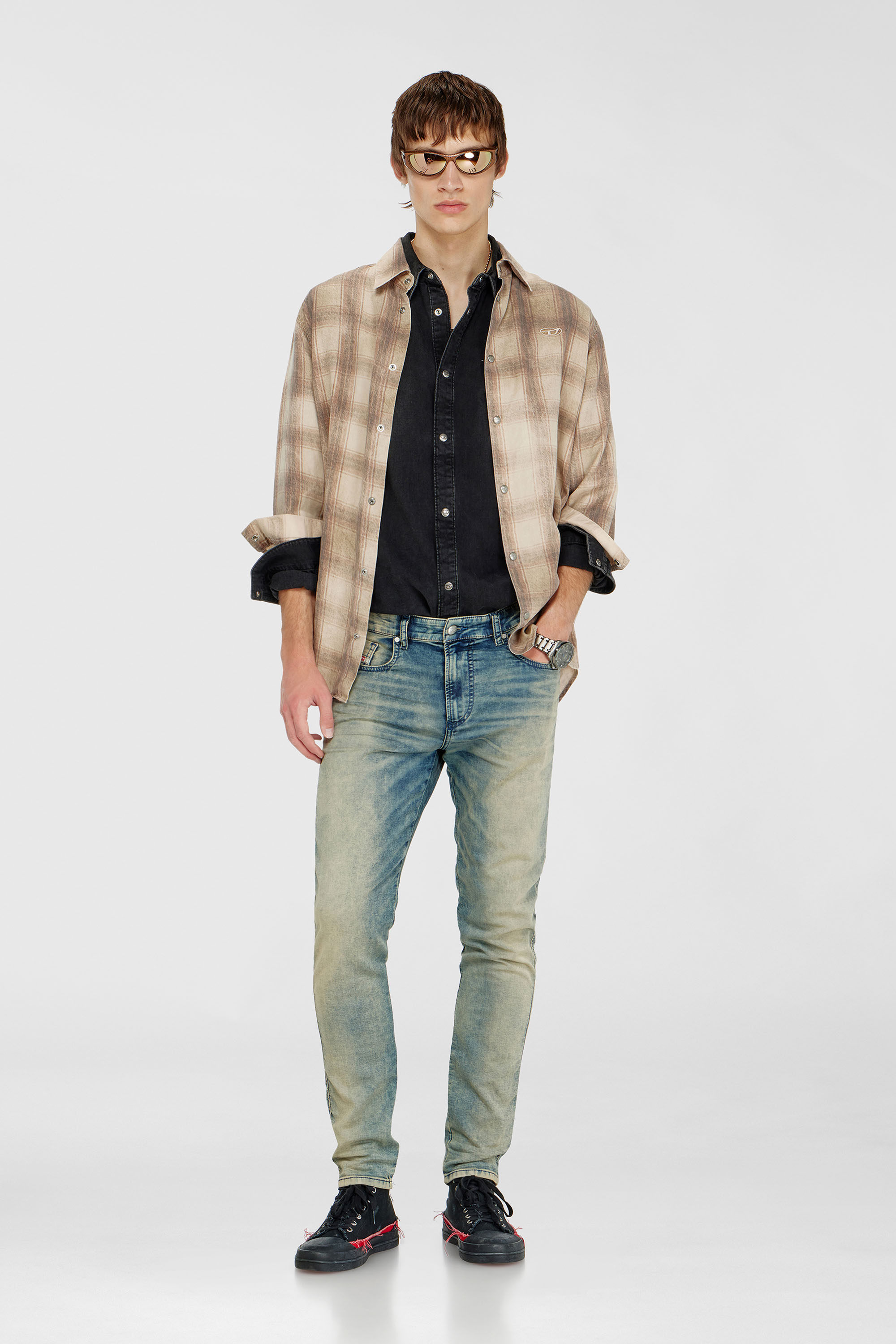 Diesel - Slim 2062 D-Strukt Joggjeans&reg; 09P60 Homme, Bleu moyen - Image 1