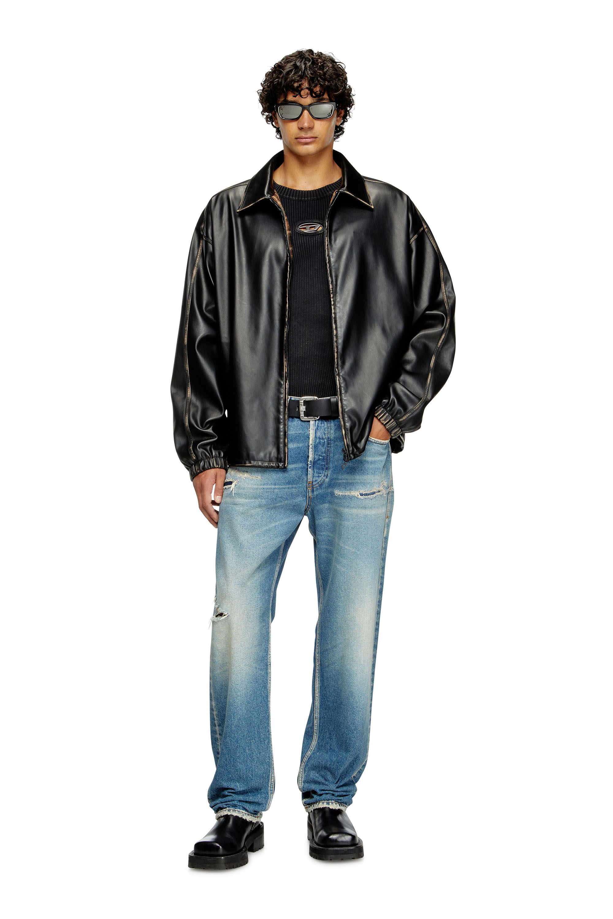 Diesel - K-DARIN-D, Pull effet vieilli avec logo cut-out Homme in Noir - 2