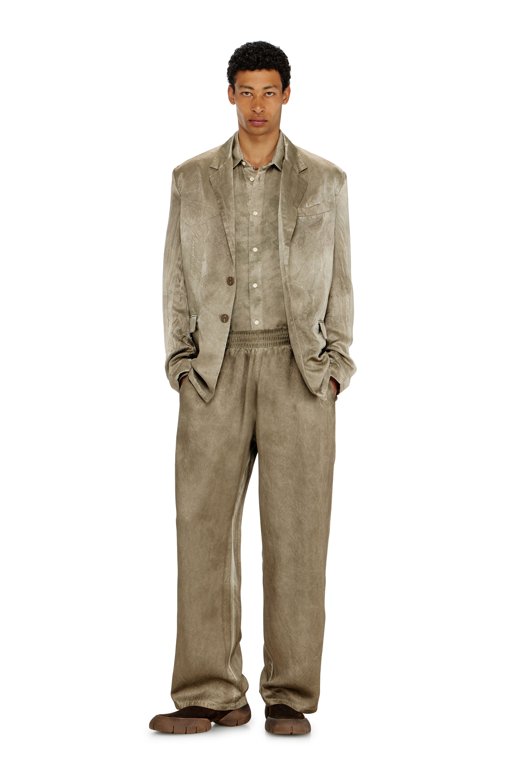 Diesel - P-THECK-AGCT, Pantalon en satin froiss&eacute; Homme in Marron - 1