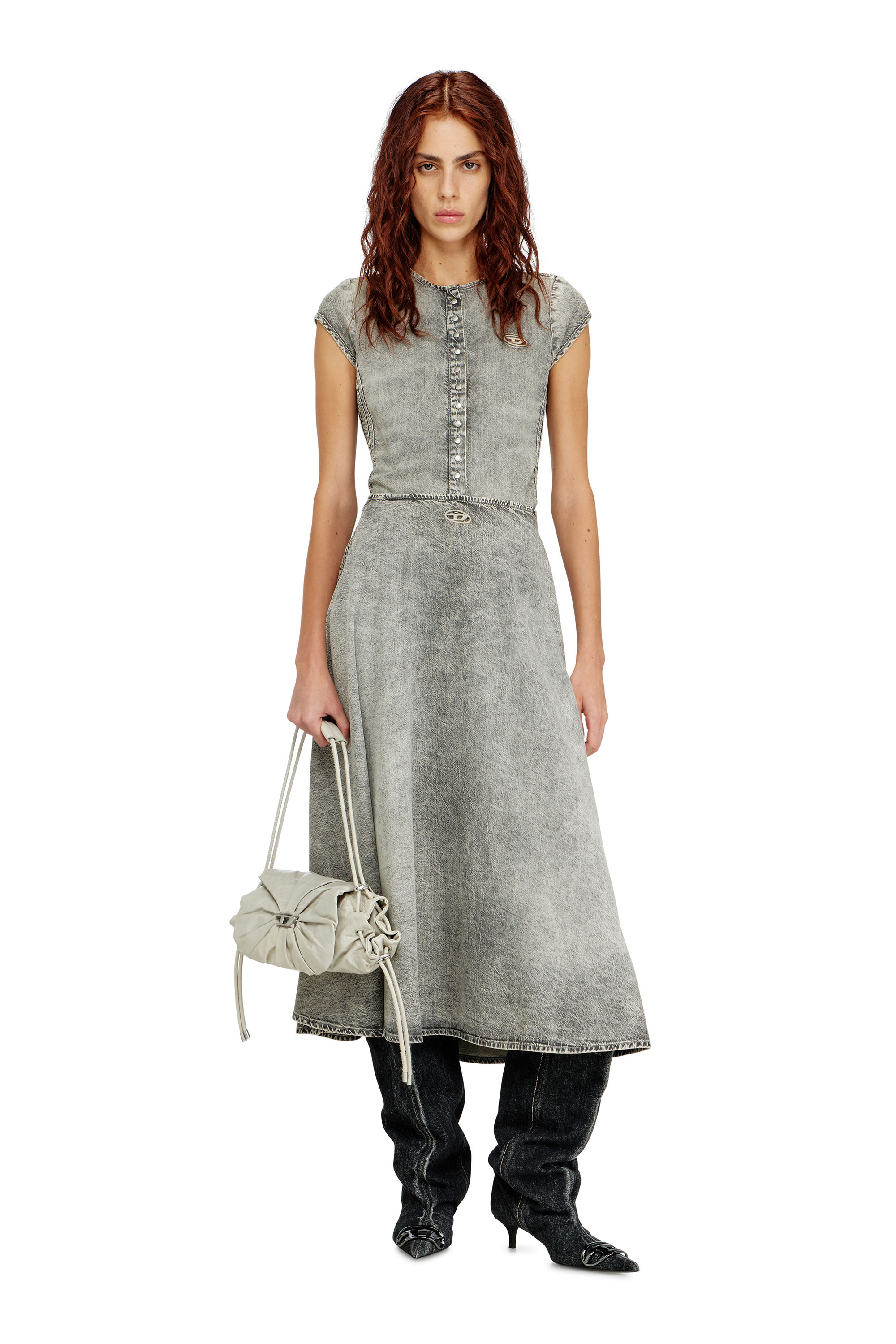 Diesel - DE-ANNIE-S2, Jupe longue en denim avec rayures athl&eacute;tiques Femme in ToBeDefined - 2