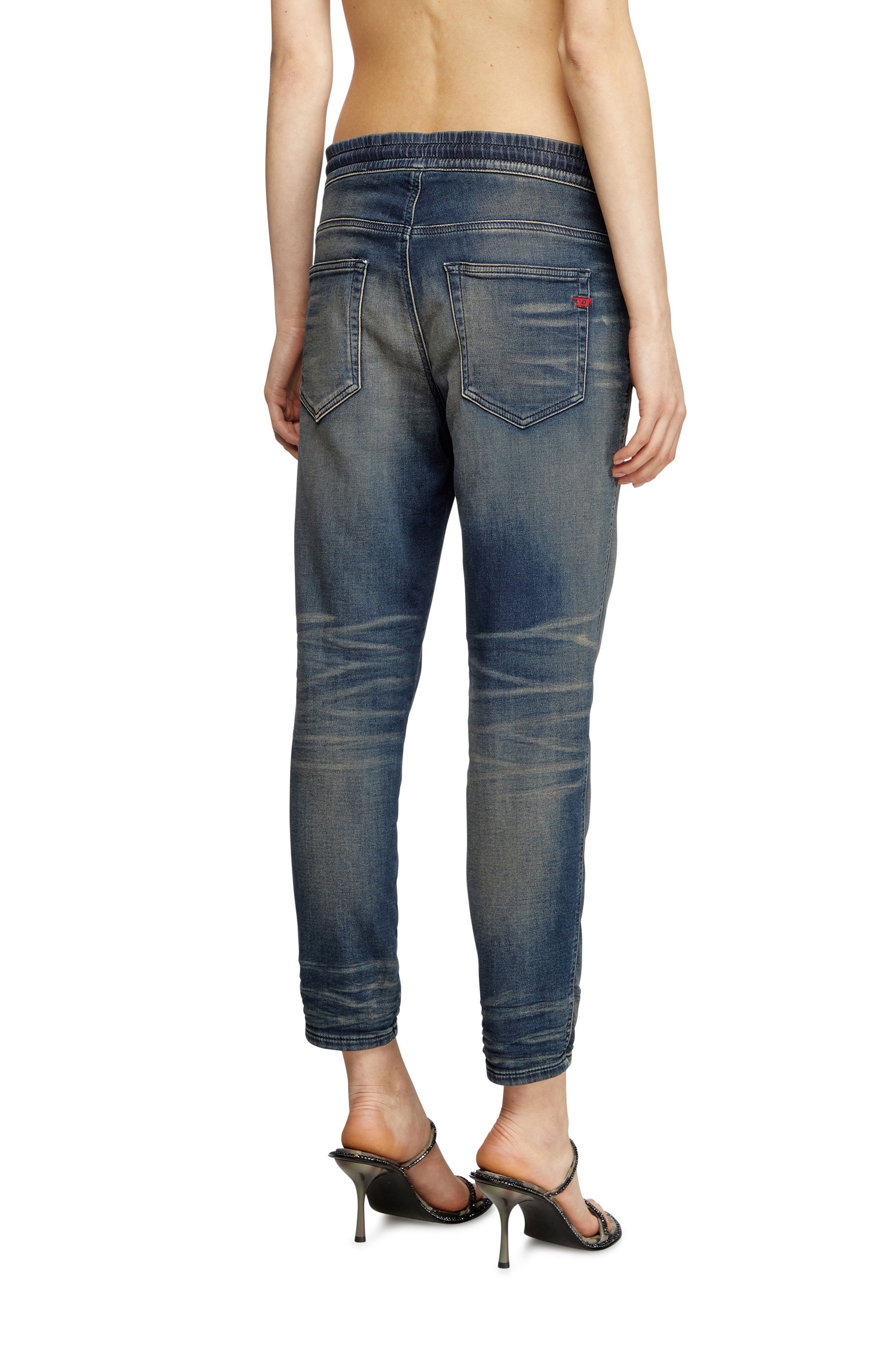 Diesel - Regular 2041 D-Fayza Joggjeans® 068PM Femme, Bleu Foncé - Image 4