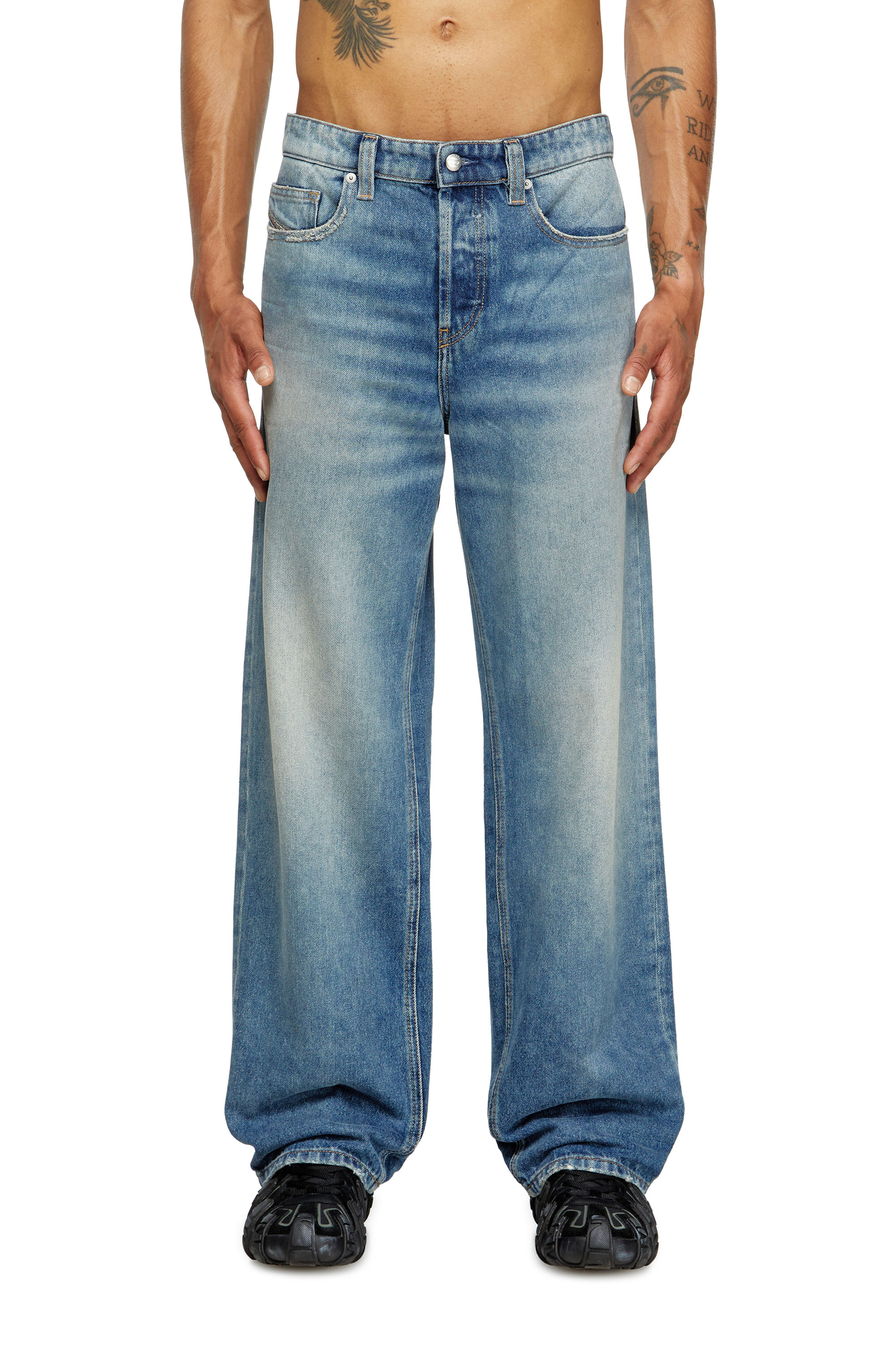 Diesel - Relaxed Jeans 2001 D-Macro 0DBEB Homme, Bleu moyen - Image 1