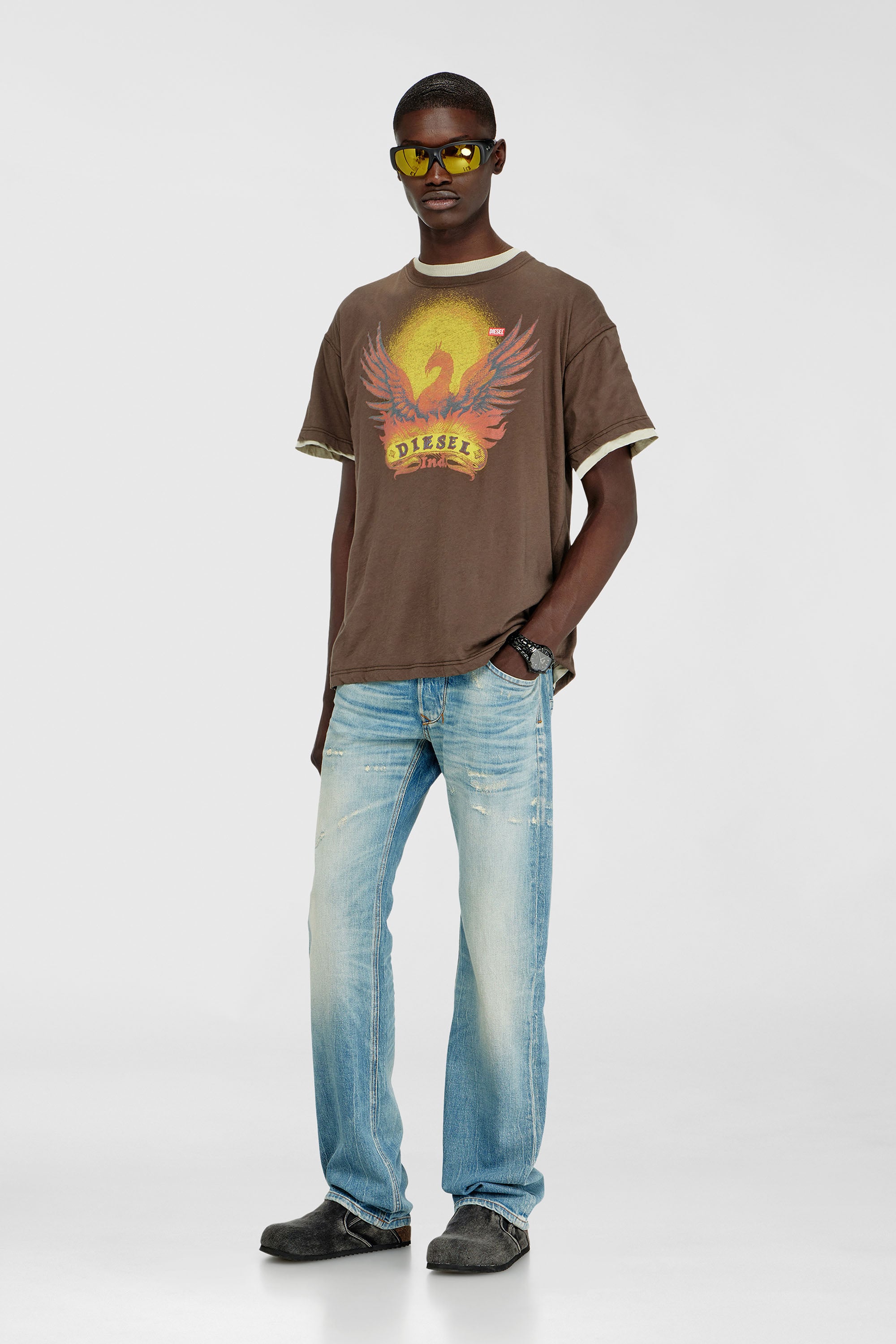 Diesel - T-NORM-AA1, T-shirt droite avec imprim&eacute; Ph&eacute;nix Homme in Marron - 2