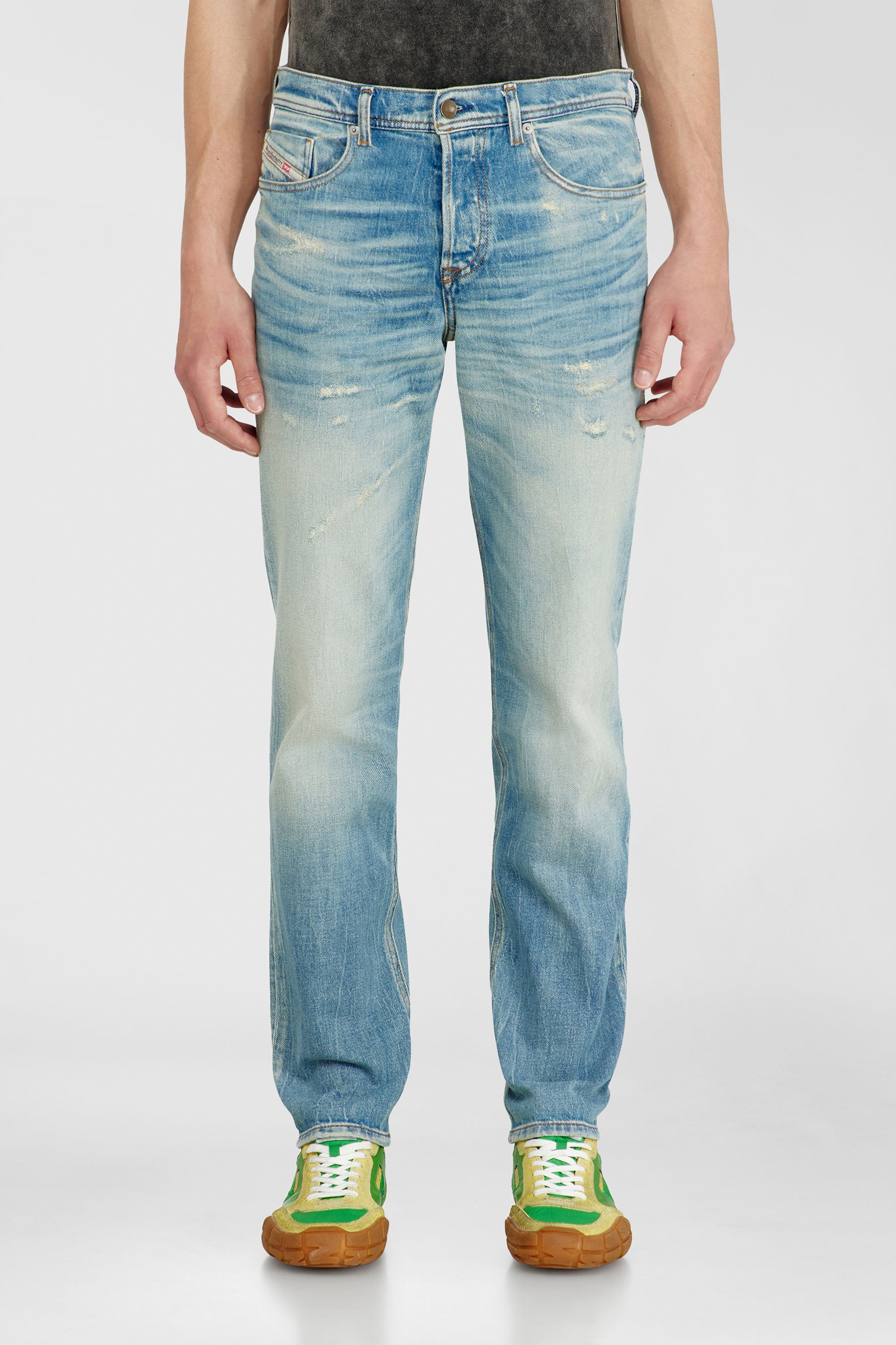 Diesel - Regular Jeans 2023 D-Finitive 09P33 Homme, Bleu Clair - Image 1
