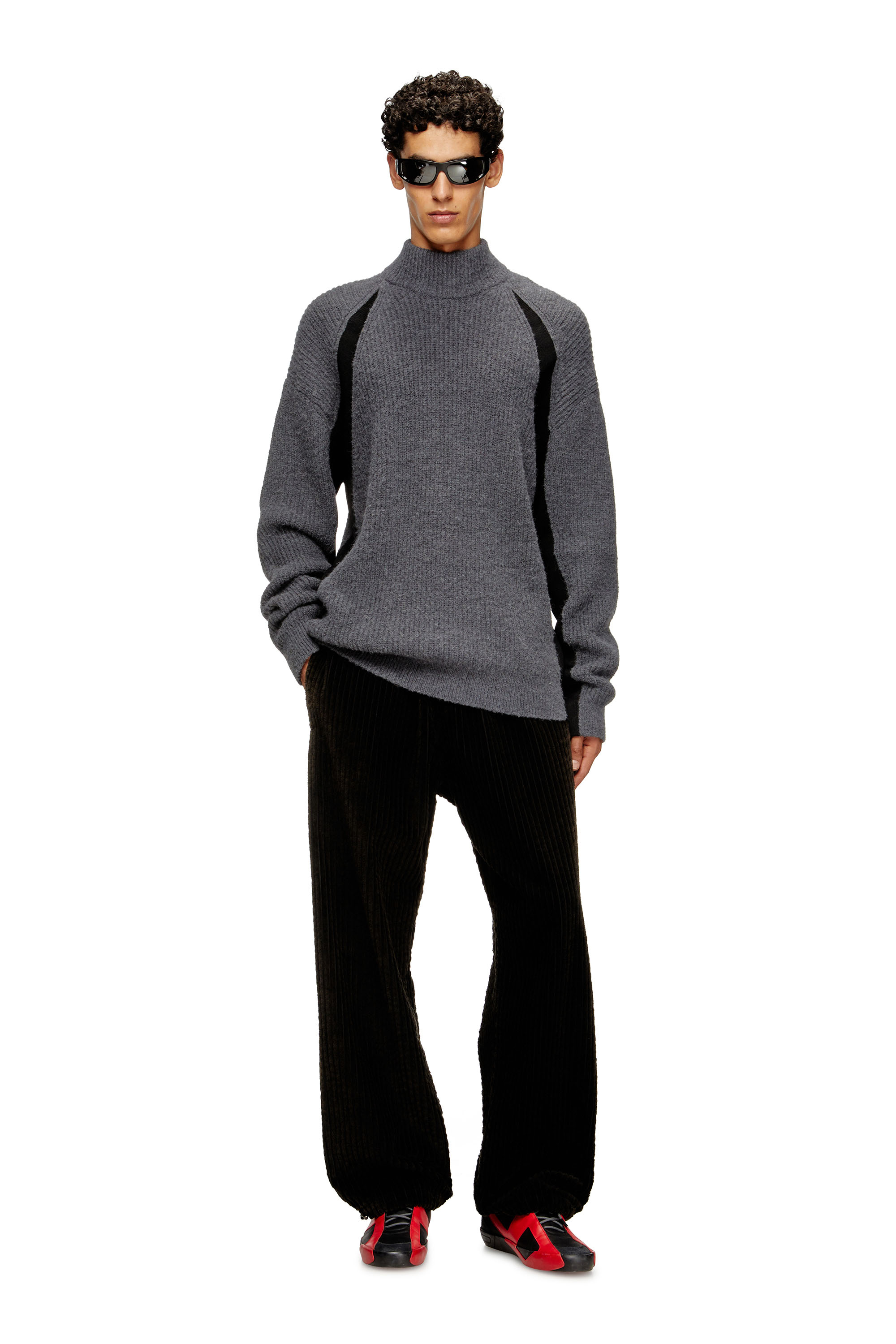 Diesel - K-LOLLO-TN, Pull en mélange d'alpaga avec inserts contrastants Homme in Gris - 1