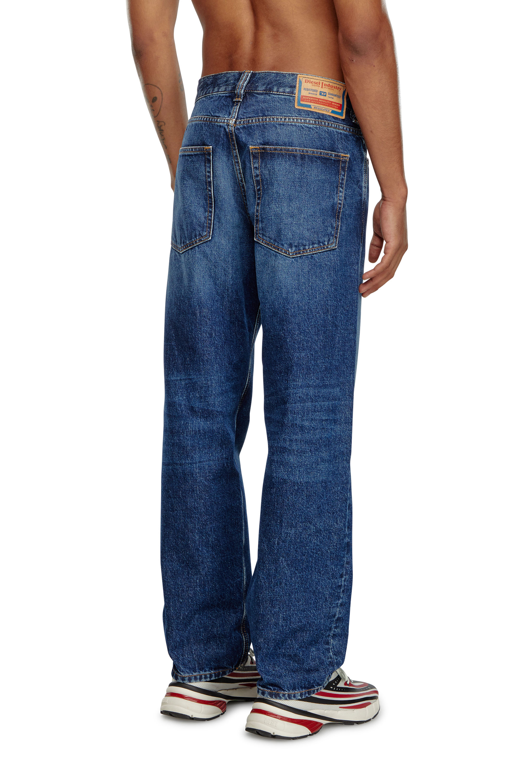Diesel - Regular Jeans 2024 D-Macs 09I27 Homme, Bleu Foncé - Image 4