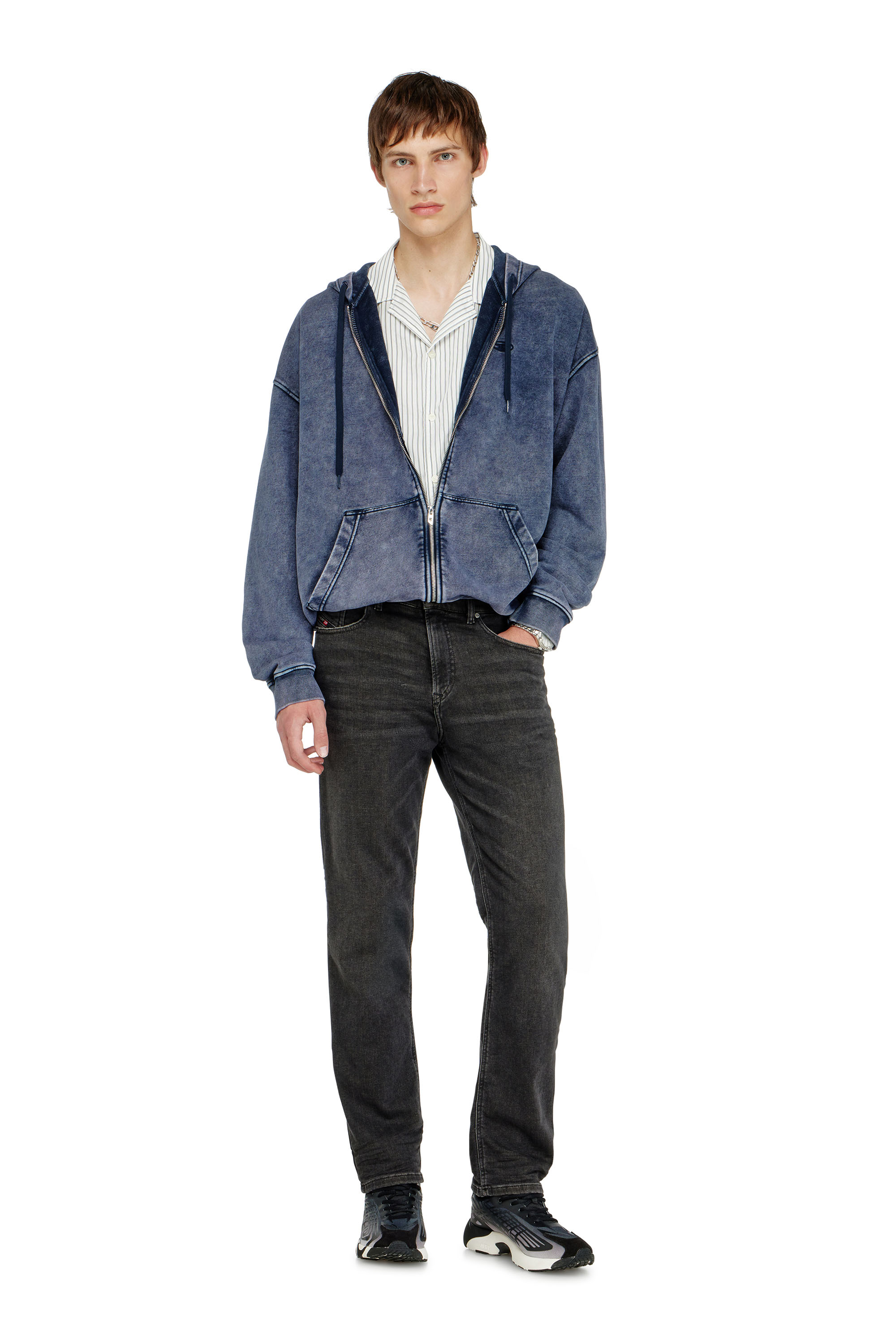 Diesel - Regular 2090 D-Veekley Joggjeans&reg; 09P92 Homme, Noir/Gris fonc&eacute; - Image 2