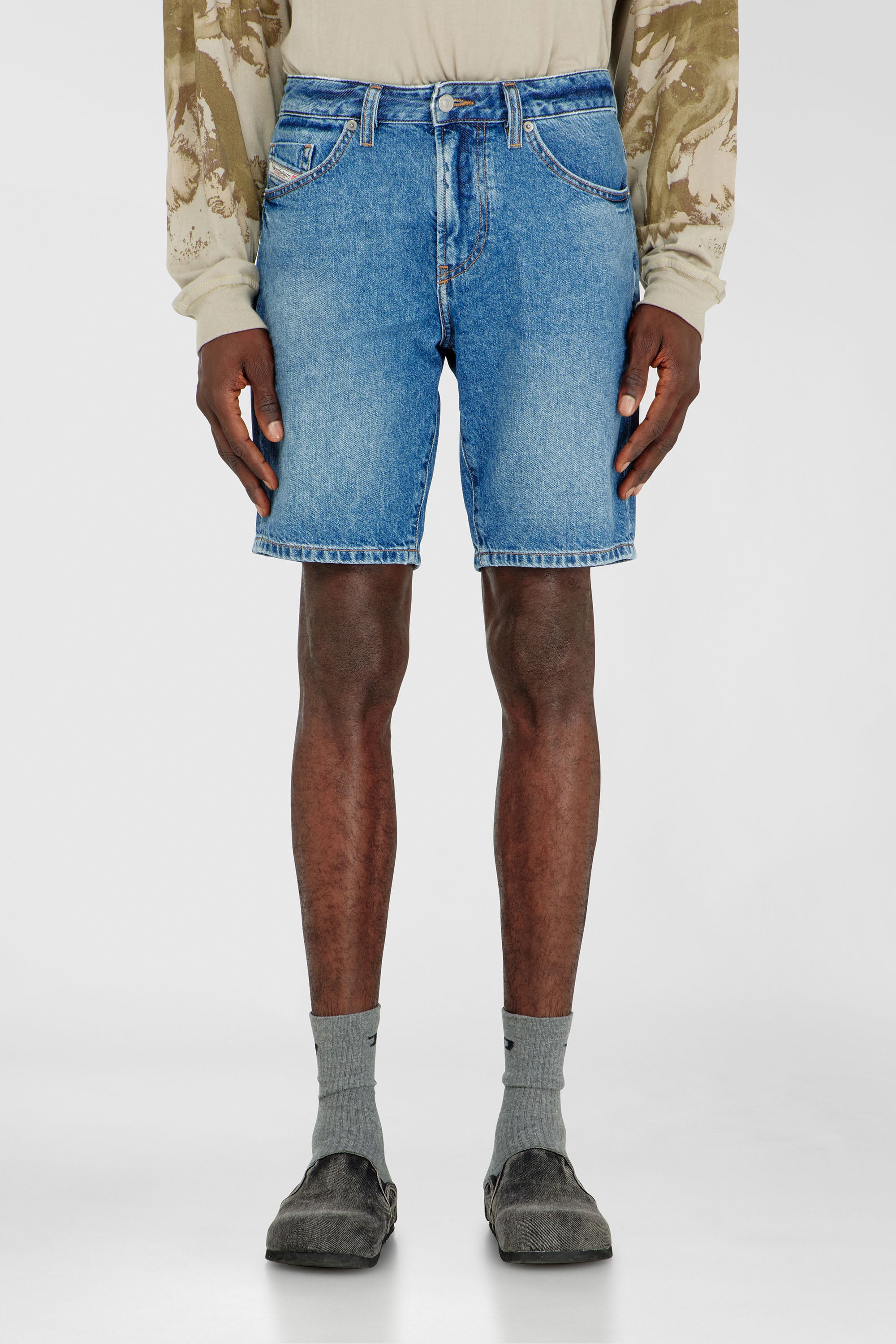 Diesel - D-FIN, Short slim en denim &agrave; lavage propre Homme in Bleu - 1