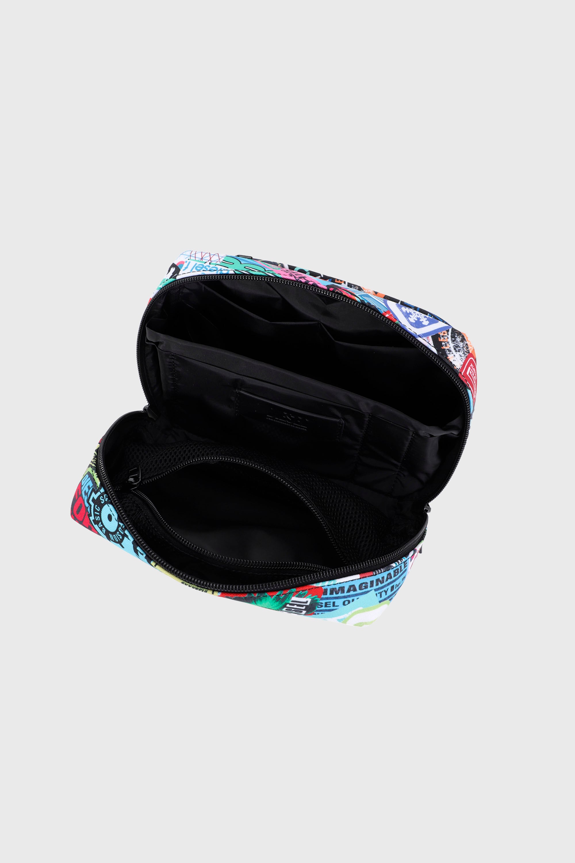 Diesel - DIESEL PC PRINTED BEAUTY CASE-STICKERS-, Unisex's Beauty case with stickers in Multicolor - 3