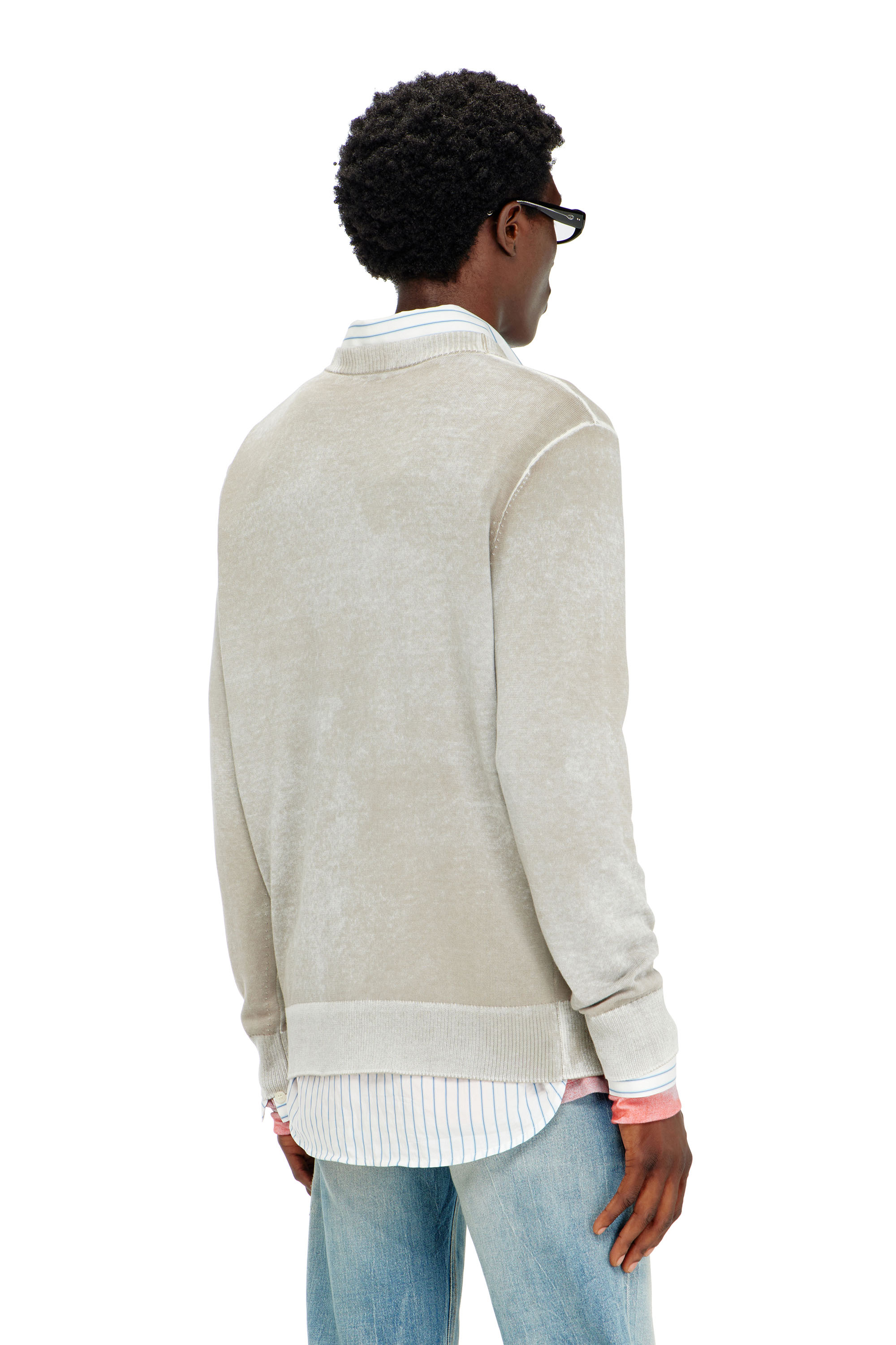 Diesel - K-LAURENT, Pull avec impression invers&eacute;e d&eacute;color&eacute;e Homme in Gris - 4