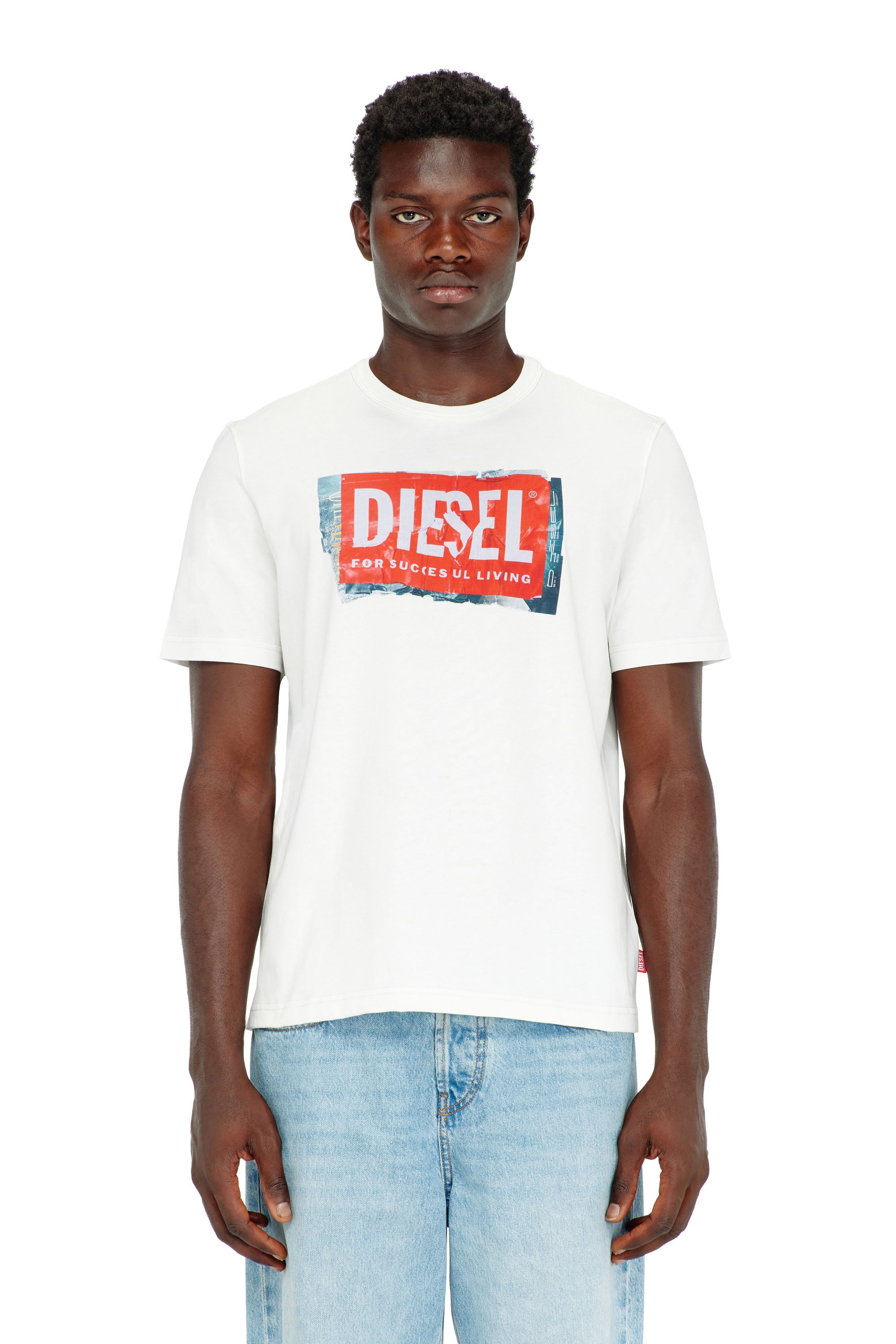 Diesel - T-ADJUST-Q6, T-shirt avec logo effet froiss&eacute; Homme in Blanc - 1