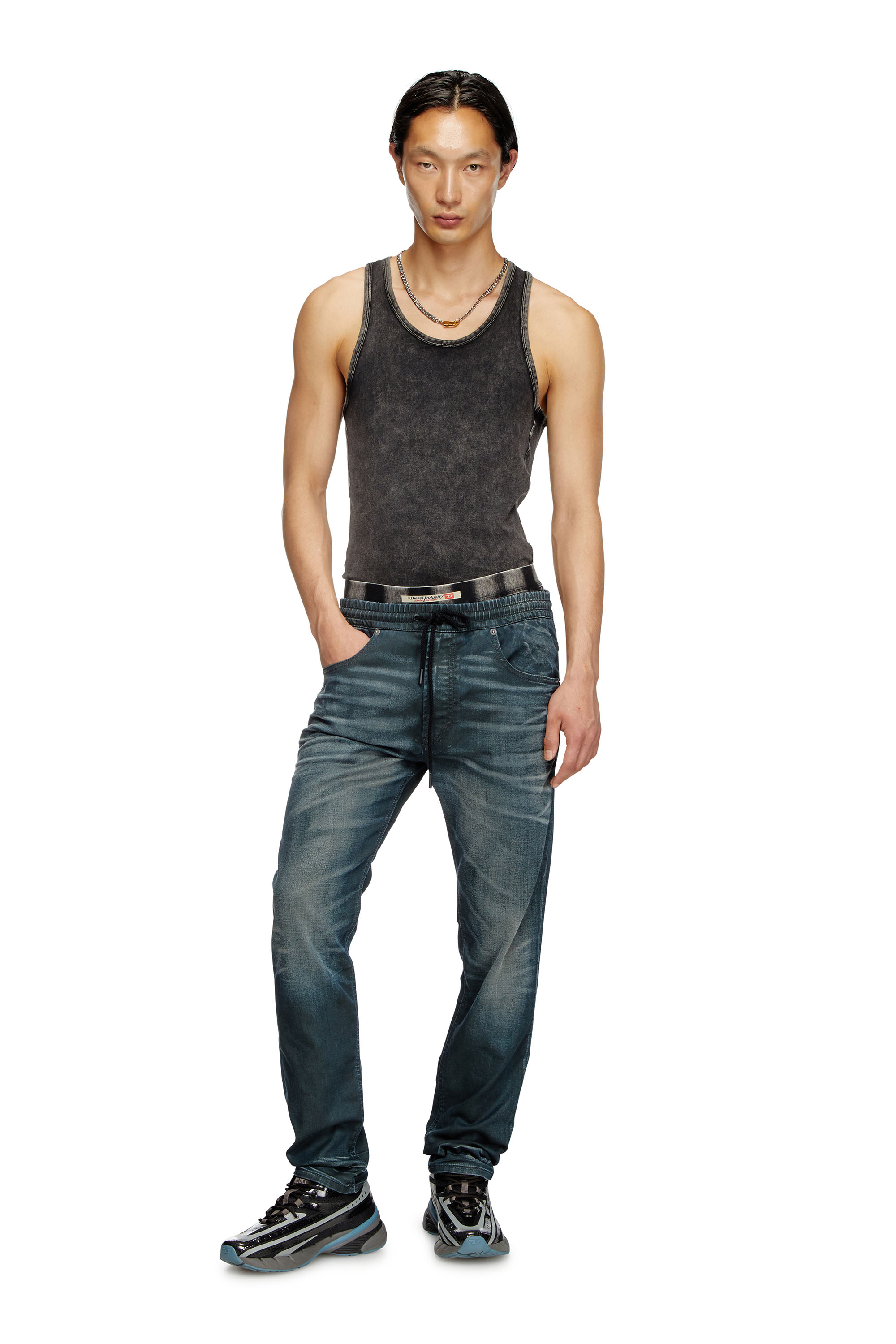 Diesel - Regular 2030 D-Krooley Joggjeans® 068QK Homme, Bleu Foncé - Image 4