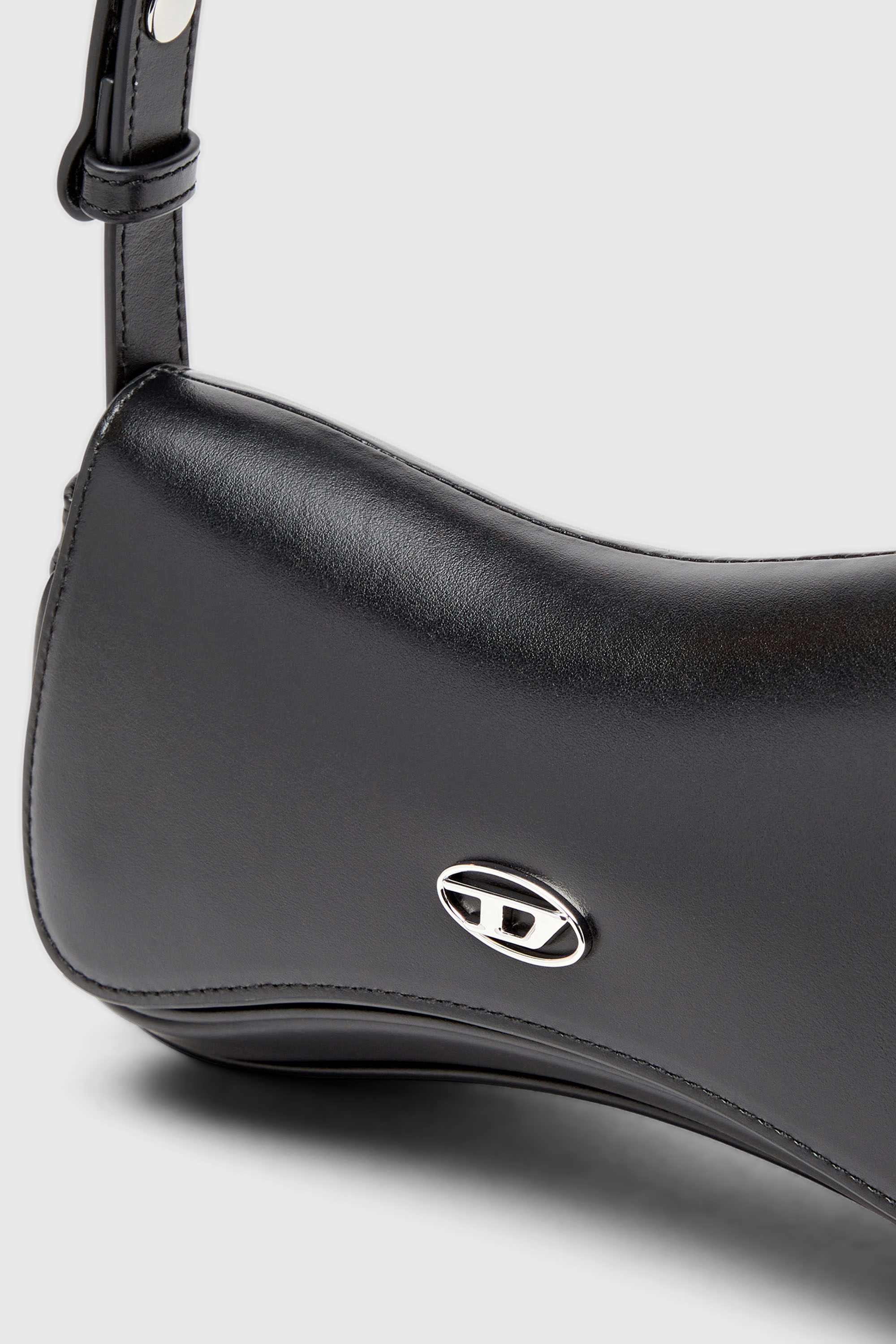 Diesel - PLAY CLUTCH, Play-Sac &agrave; bandouli&egrave;re en cuir semi-brillant Femme in Noir - 6
