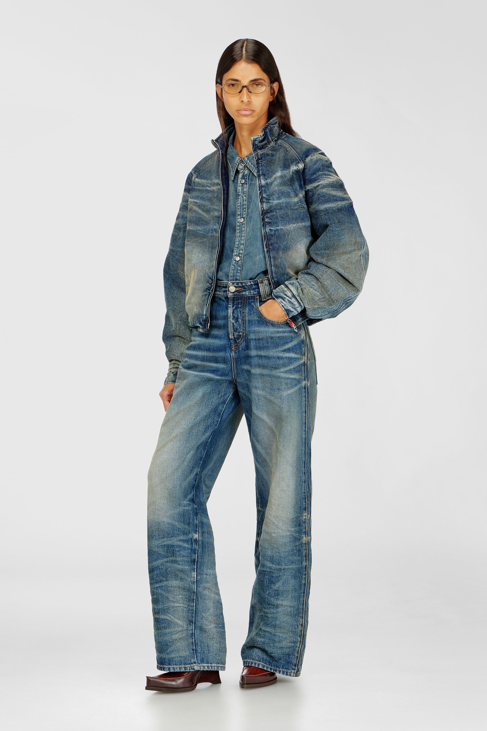 Diesel - Relaxed Jeans 1982 D-Hakou 007GC Mixte, Bleu moyen - Image 1