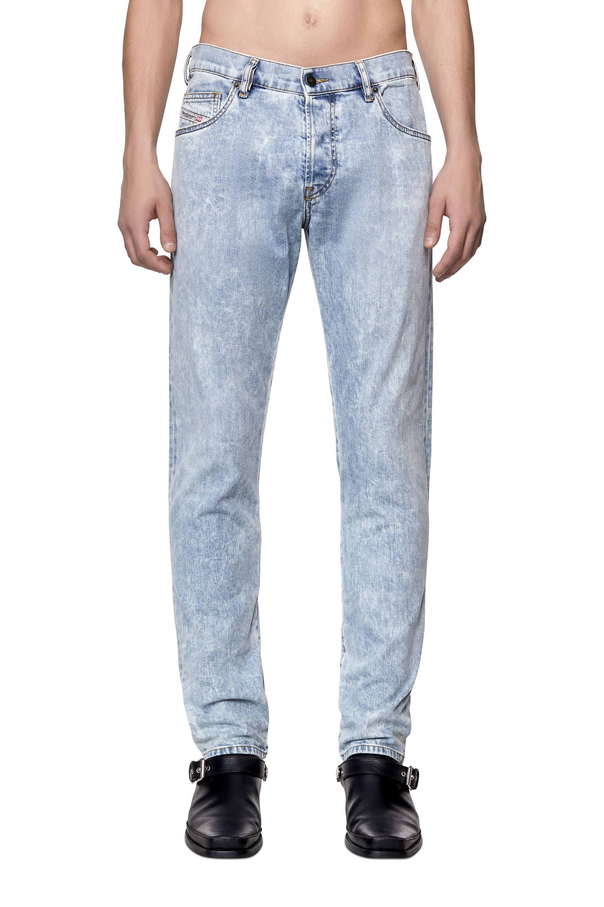 Diesel - D-Yennox 0GDAM Tapered Jeans, Bleu Clair - Image 1