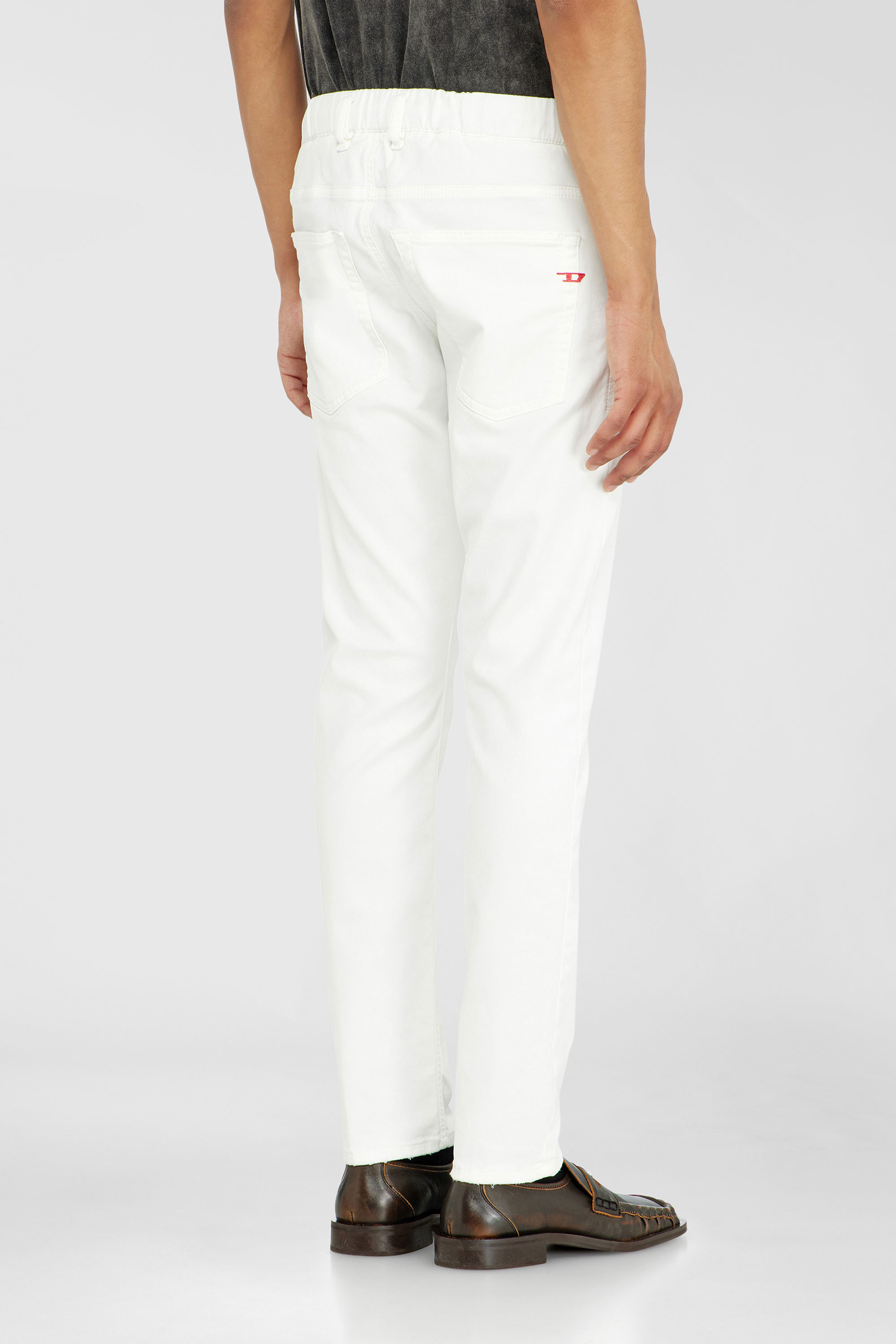 Diesel - Regular 2032 D-Krooley-BW Joggjeans&reg; 068HX Homme, Blanc - Image 3