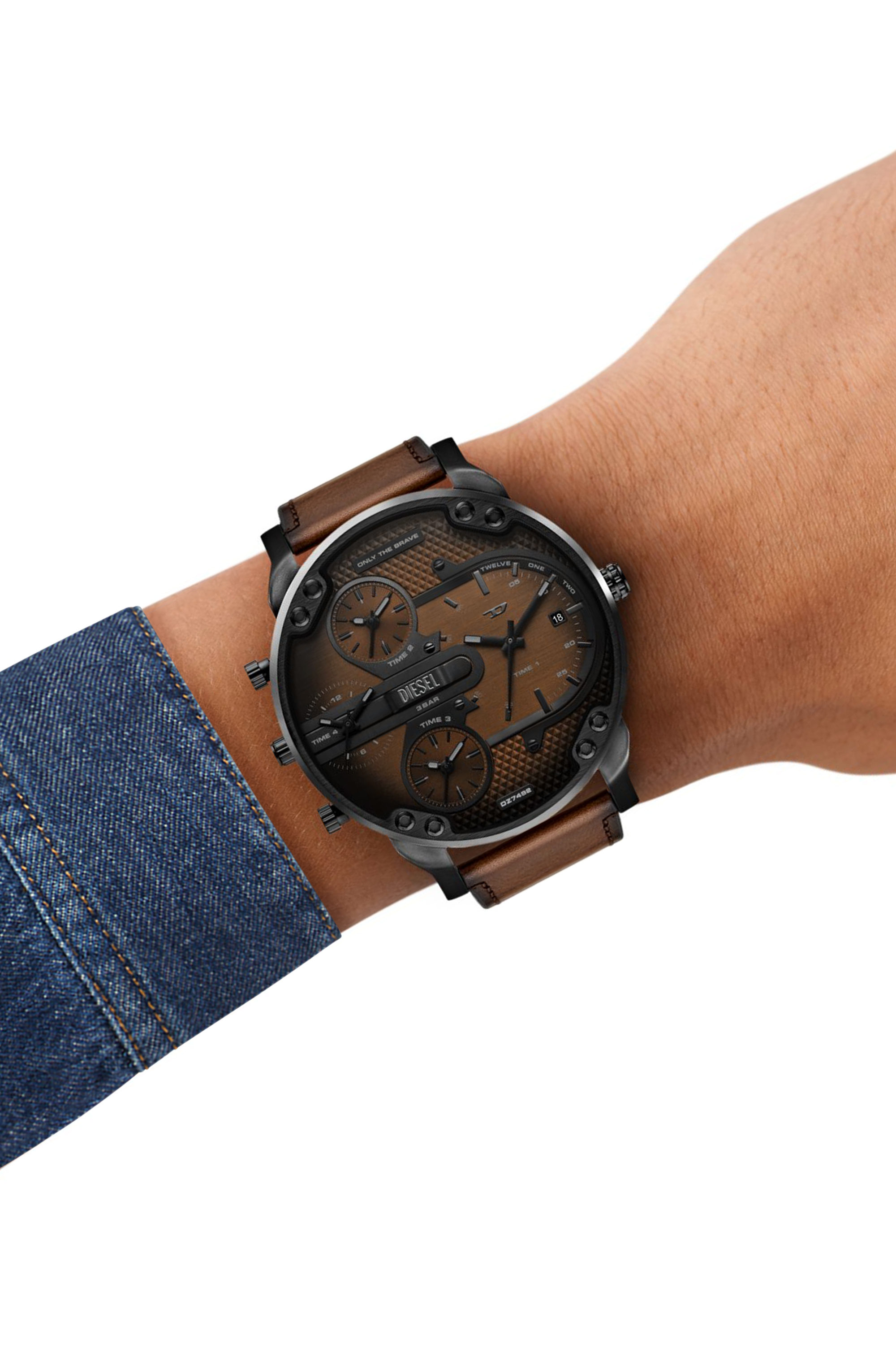 Diesel - DZ7492 WATCH, Montre Mega Chief Slim en cuir marron Homme in Marron - 4