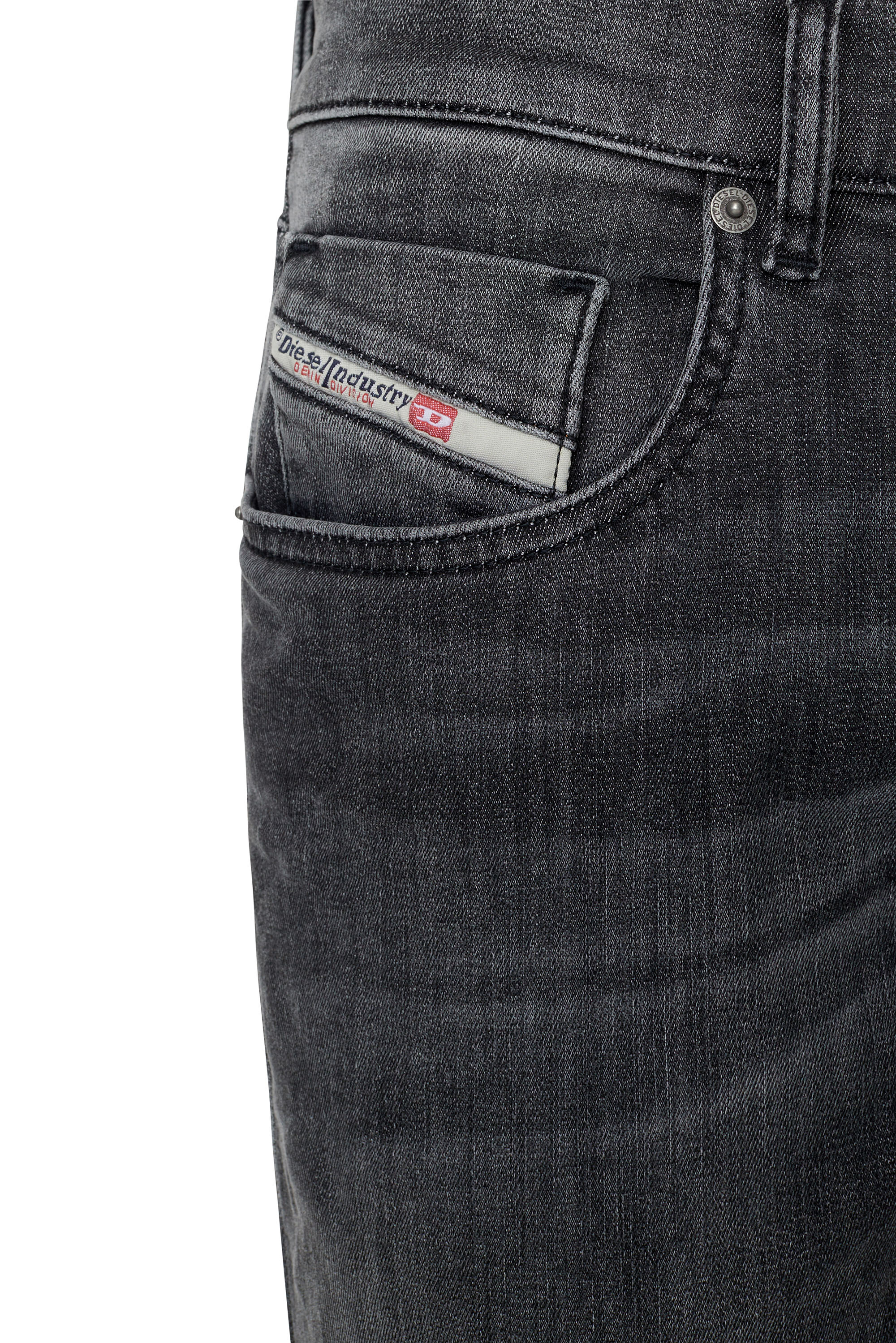 Diesel - D-Strukt JoggJeans® 09D52 Slim, Noir/Gris foncé - Image 3