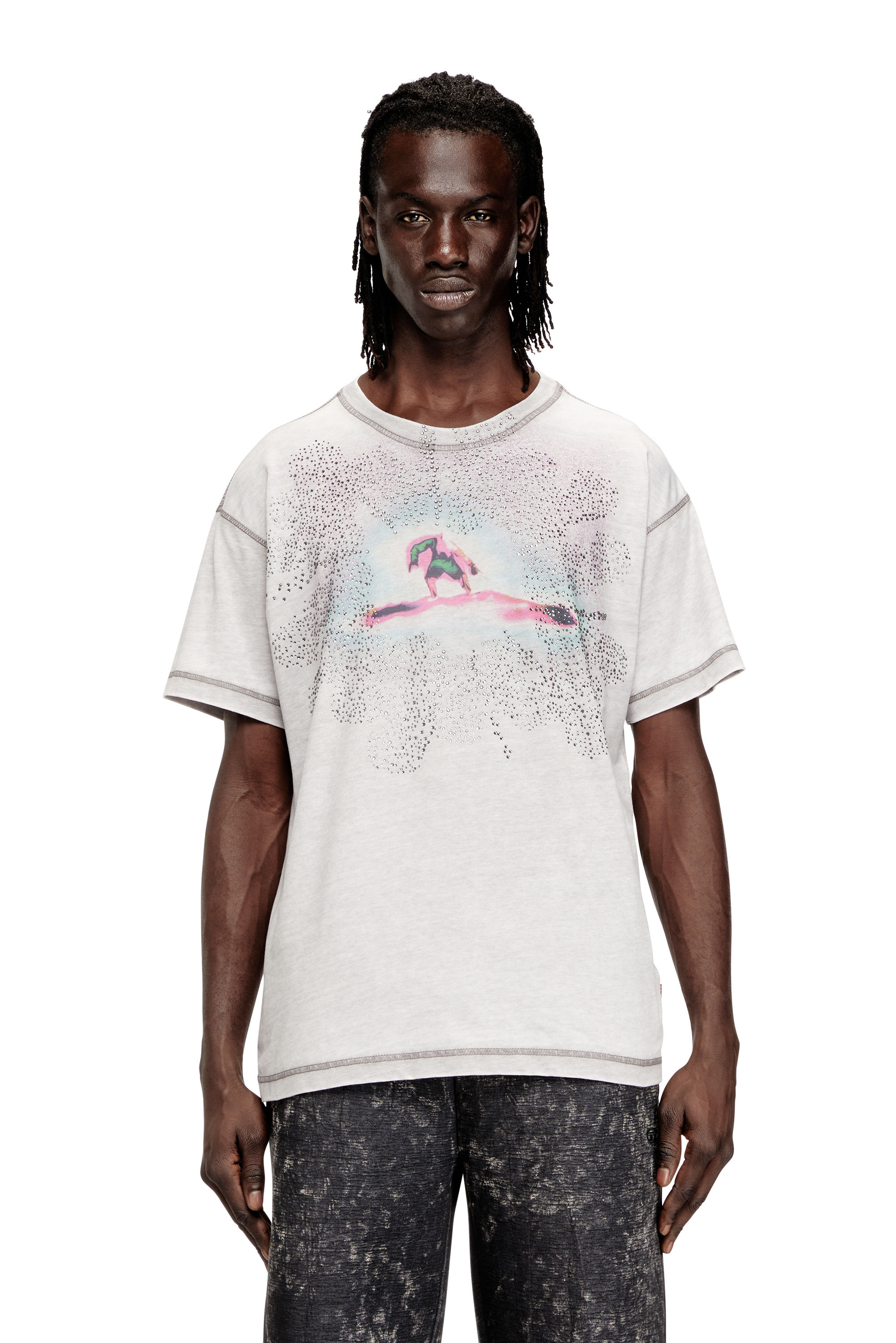 Diesel - T-NORM-V6, T-shirt régulière avec imprimé et clous Homme in Gris - 1