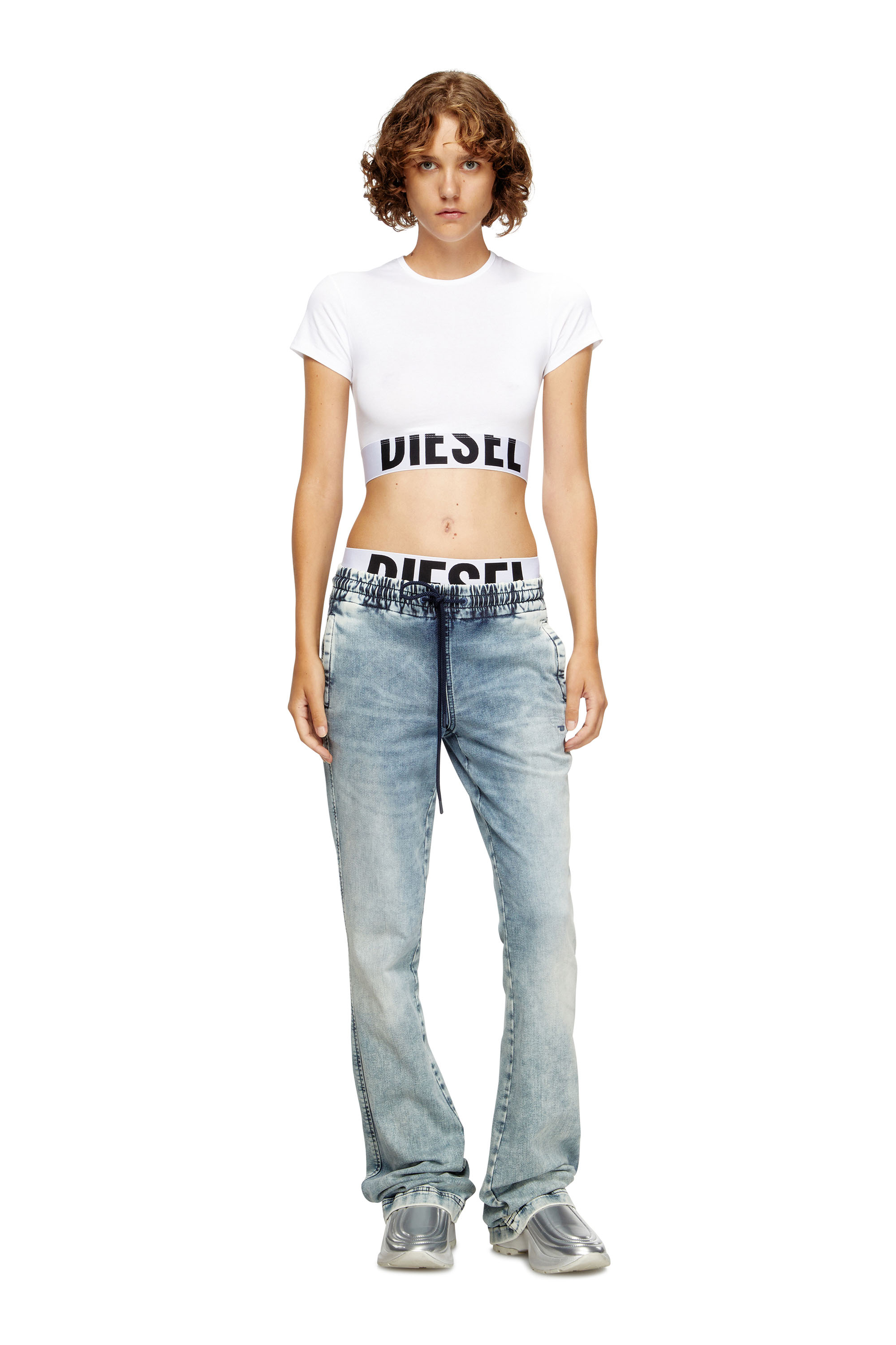 Diesel - UFTEE-SPORT-CROPPED-T-SHIRT, Top crop sportif avec bande à logo Femme in Blanc - 6