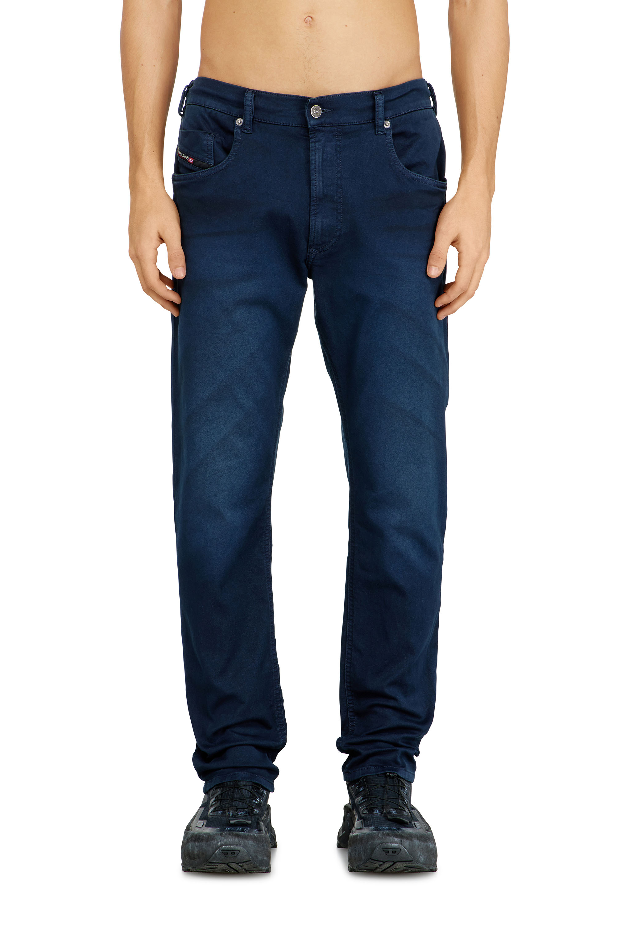 Diesel - Regular 2032 D-Krooley-BW Joggjeans&reg; 0670M Homme, Bleu Fonc&eacute; - Image 1