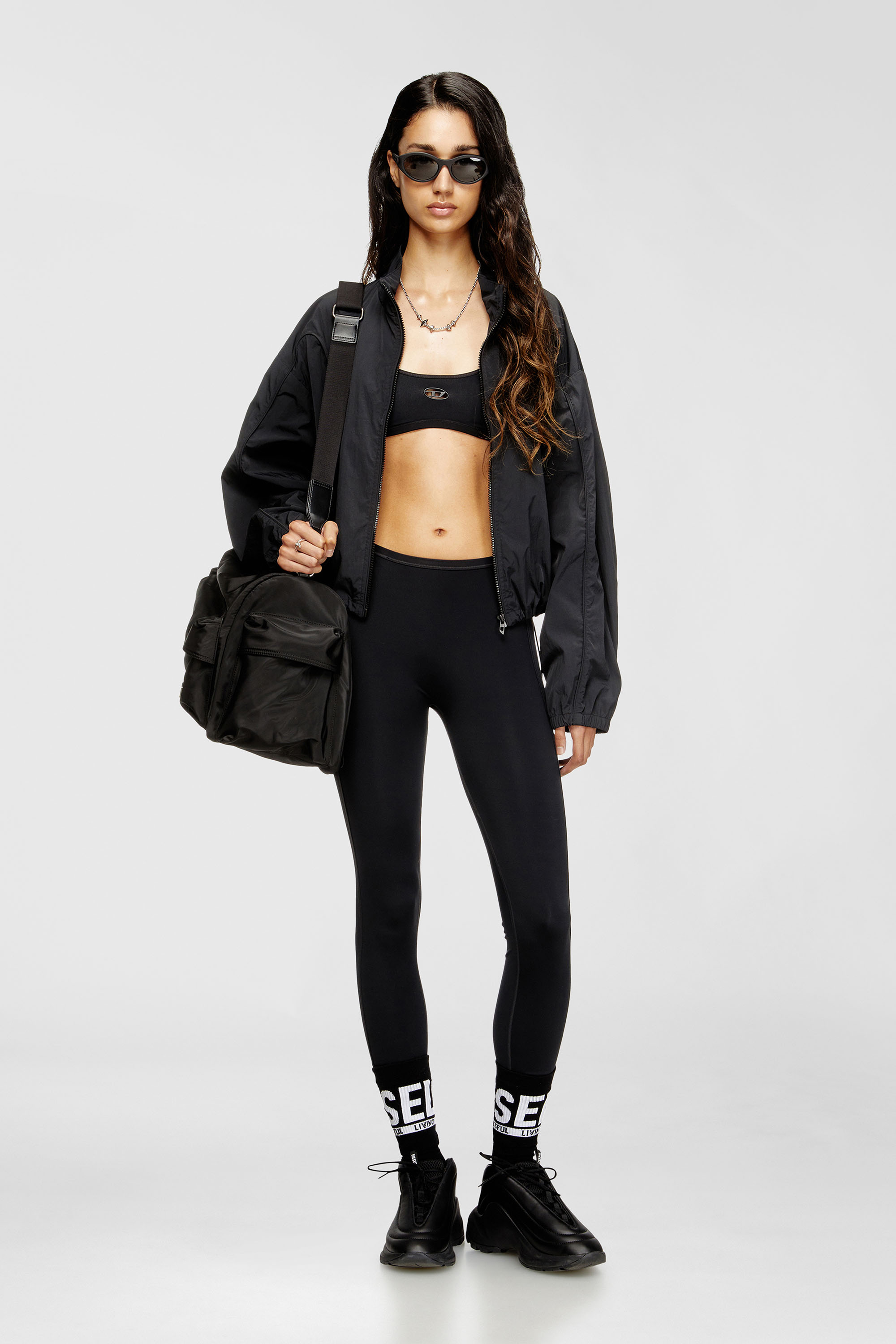 Diesel - CHELSEA-UTLT, Brassi&egrave;re de sport avec cut-out &agrave; logo Femme in Noir - 6