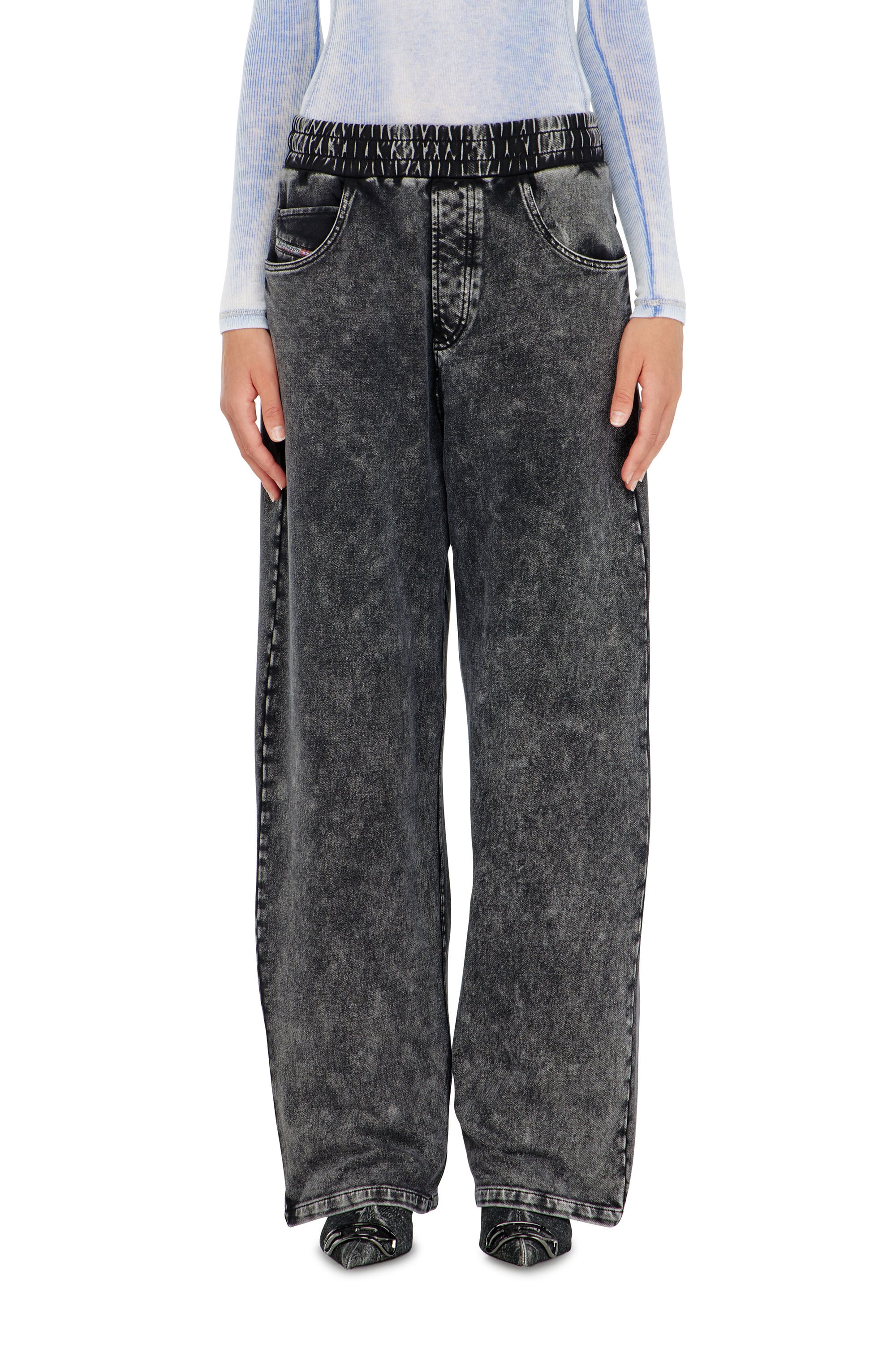 Diesel - P-STUKY, Pantalon de surv&ecirc;tement effet denim Femme in Gris - 2